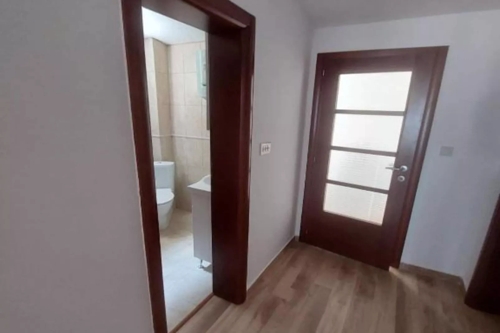 Deluxe City Escape with Modern Comforts & Garage - Double Room-Slaapkamer