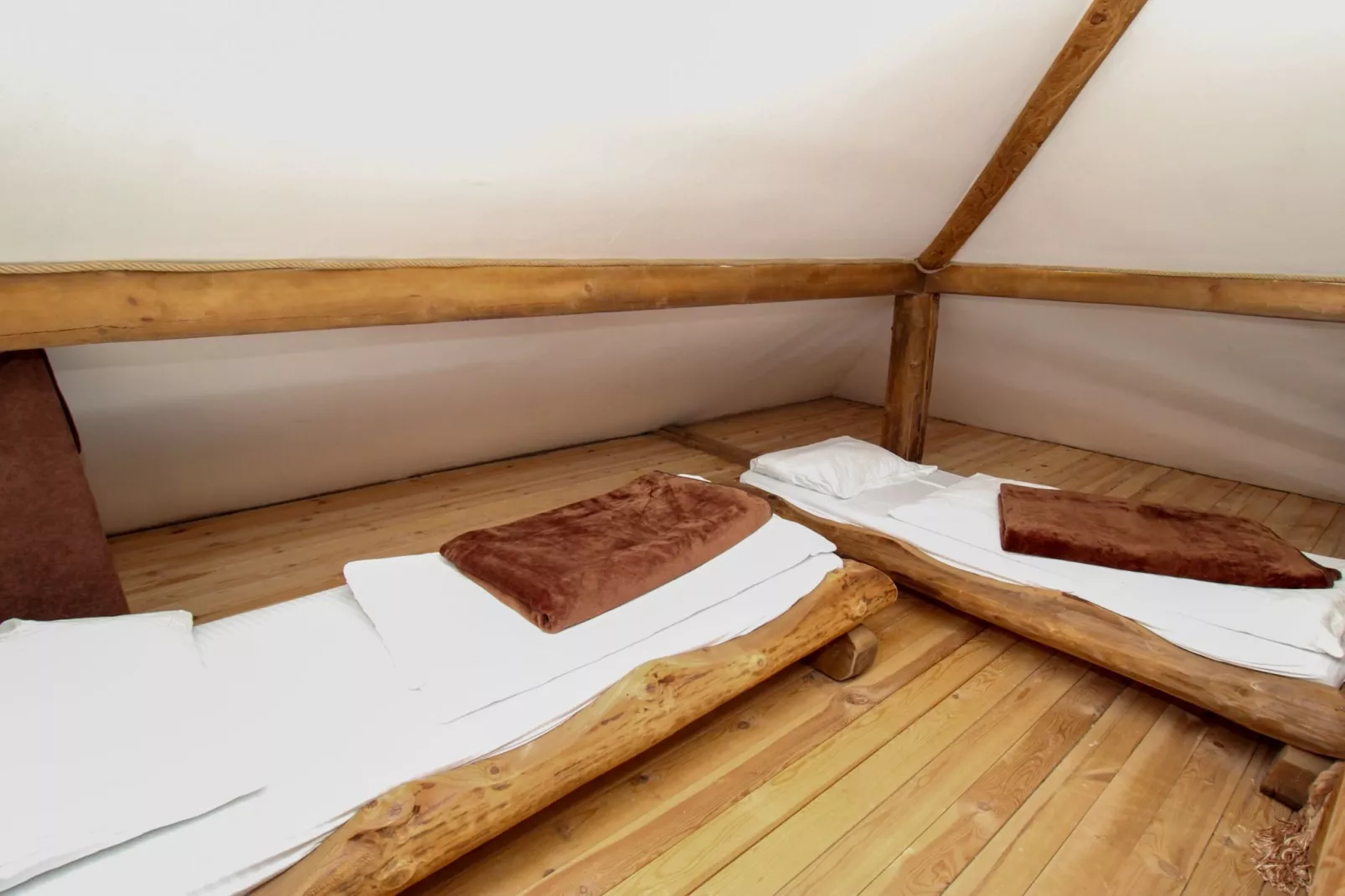 Ethno Village Dolina Mira - Two Bedroom Holiday Home (Zelengora)-Slaapkamer