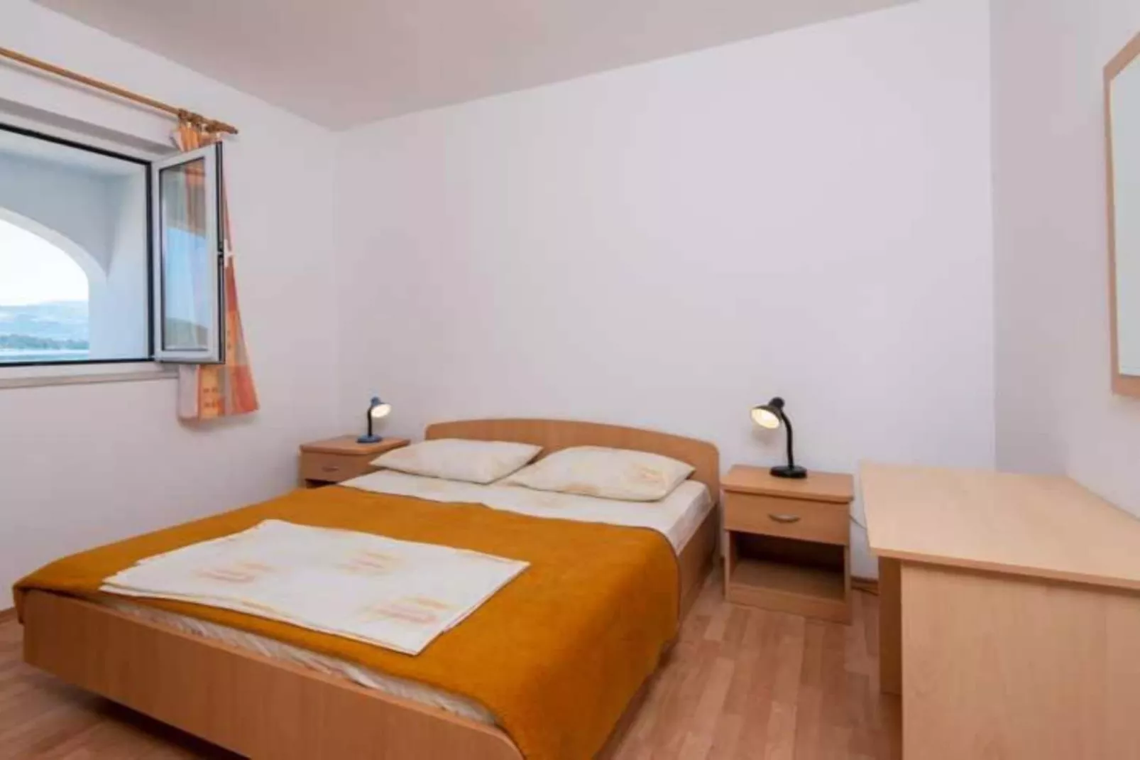 Spacious and Cozy Seafront Apartments - Two Bedroom Apartment  with Terrace and Sea View