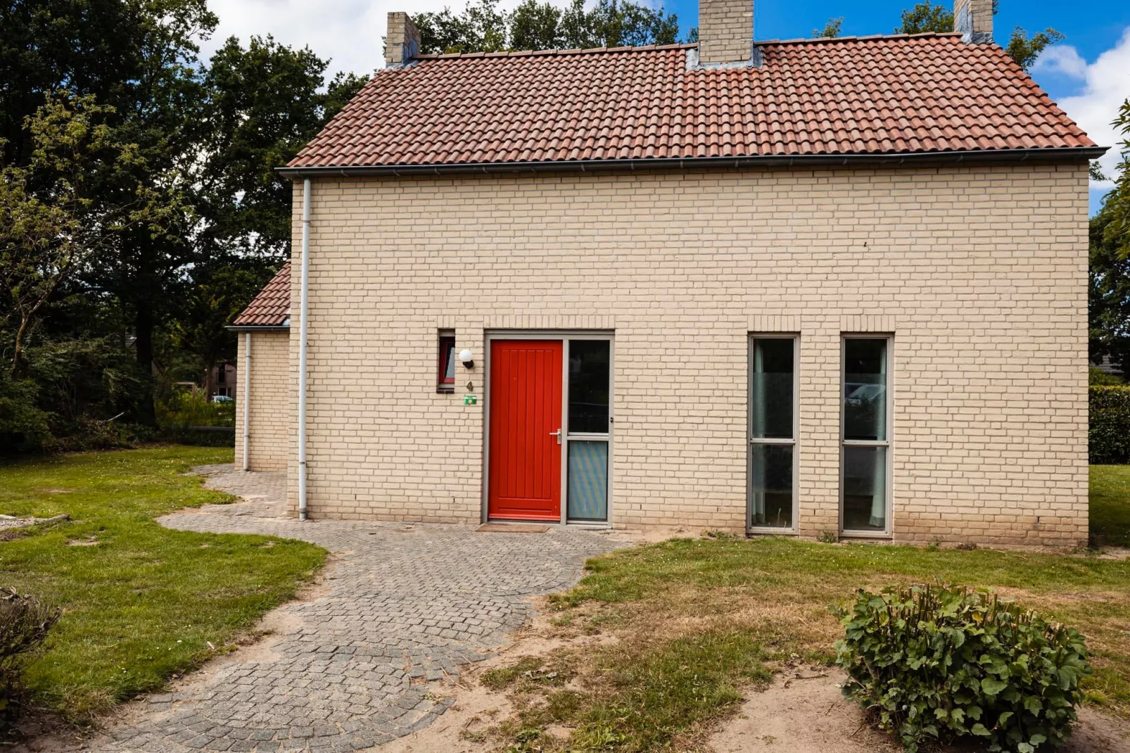 8 - Persons Family bungalow-Buitenkant zomer