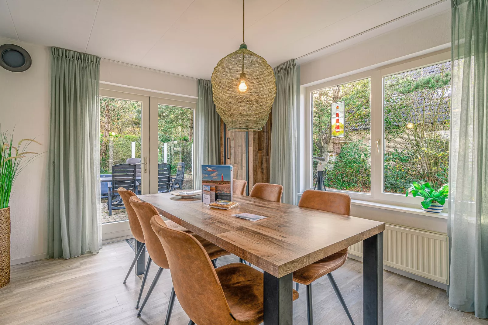 Kamperfoelie 27-Woonkamer