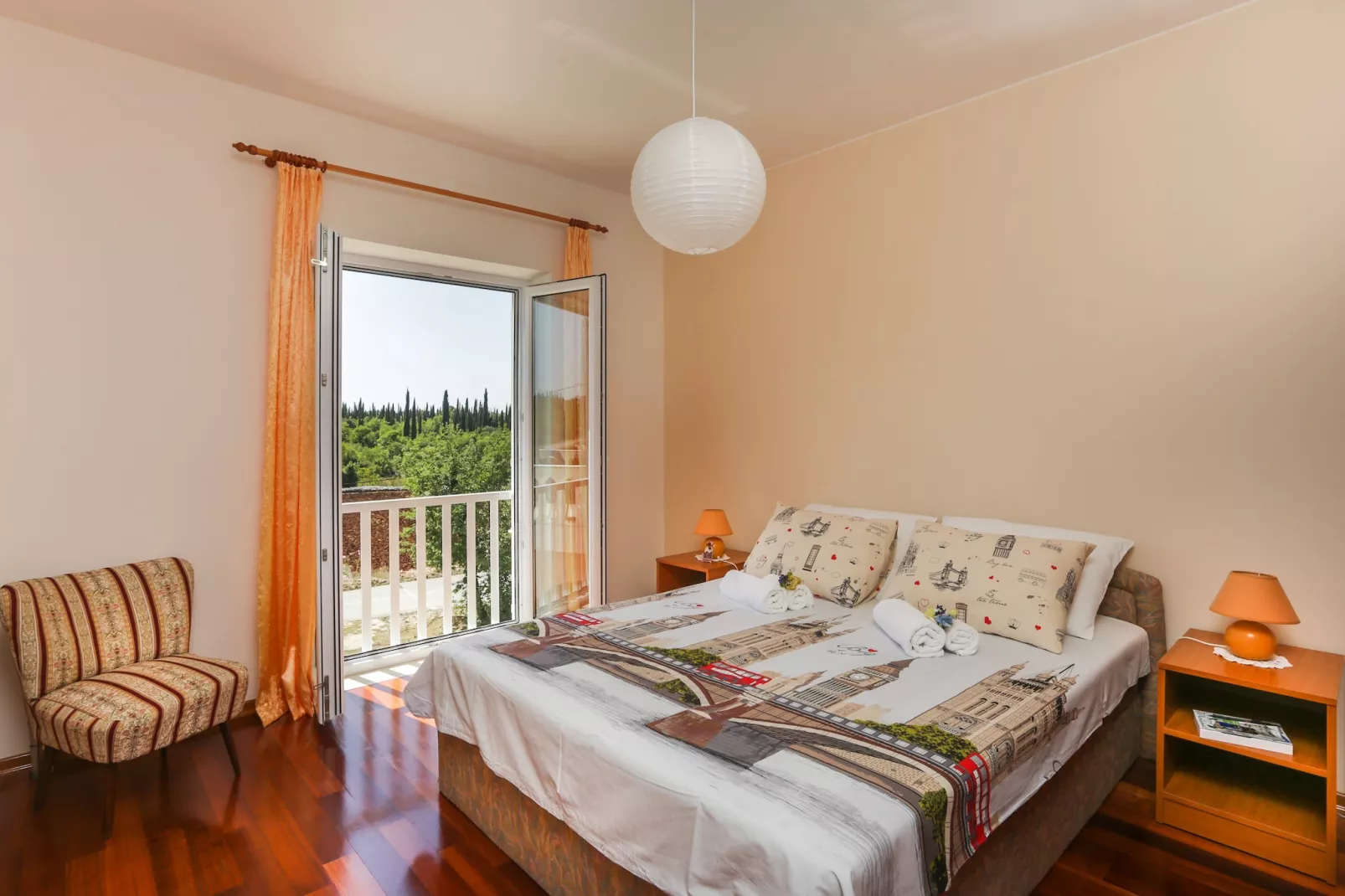 Apartments Villa Harmonia - Comfort One-Bedroom Apartment with Balcony and Shared Pool-Slaapkamer