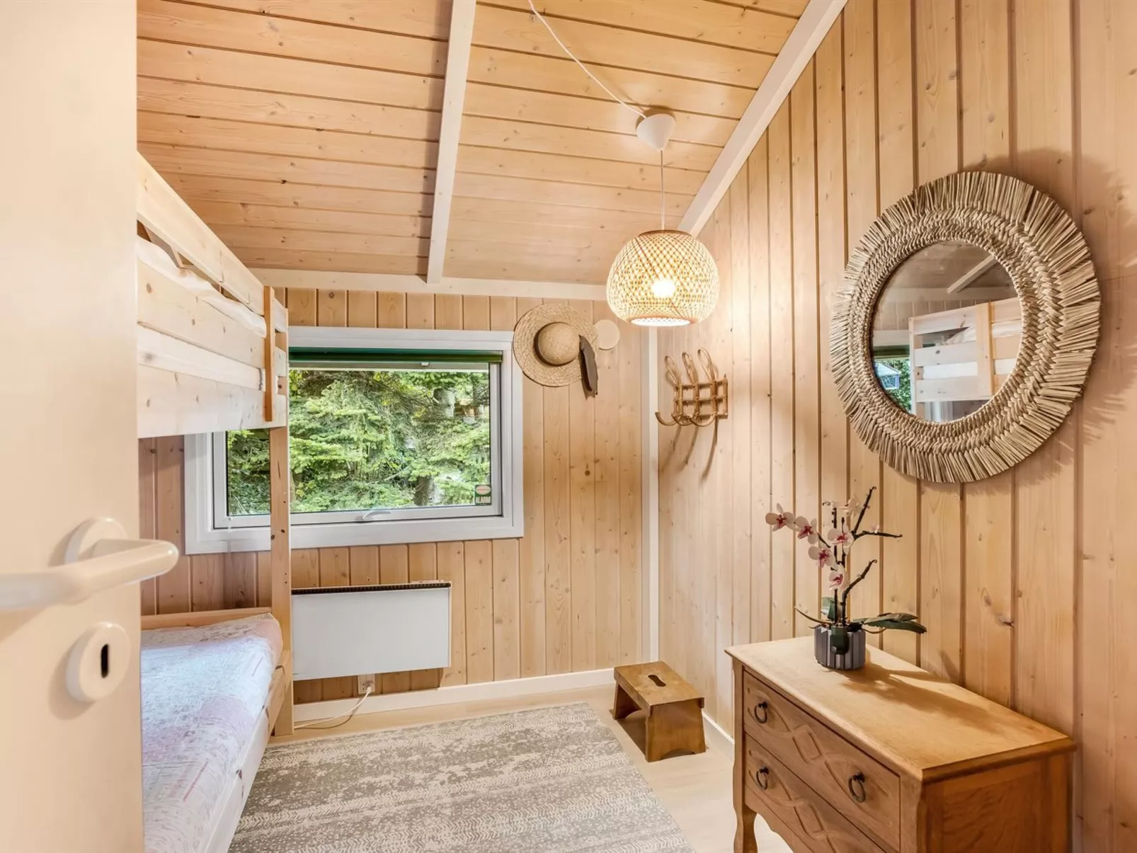 "Lirim" - 400m from the sea-Binnen