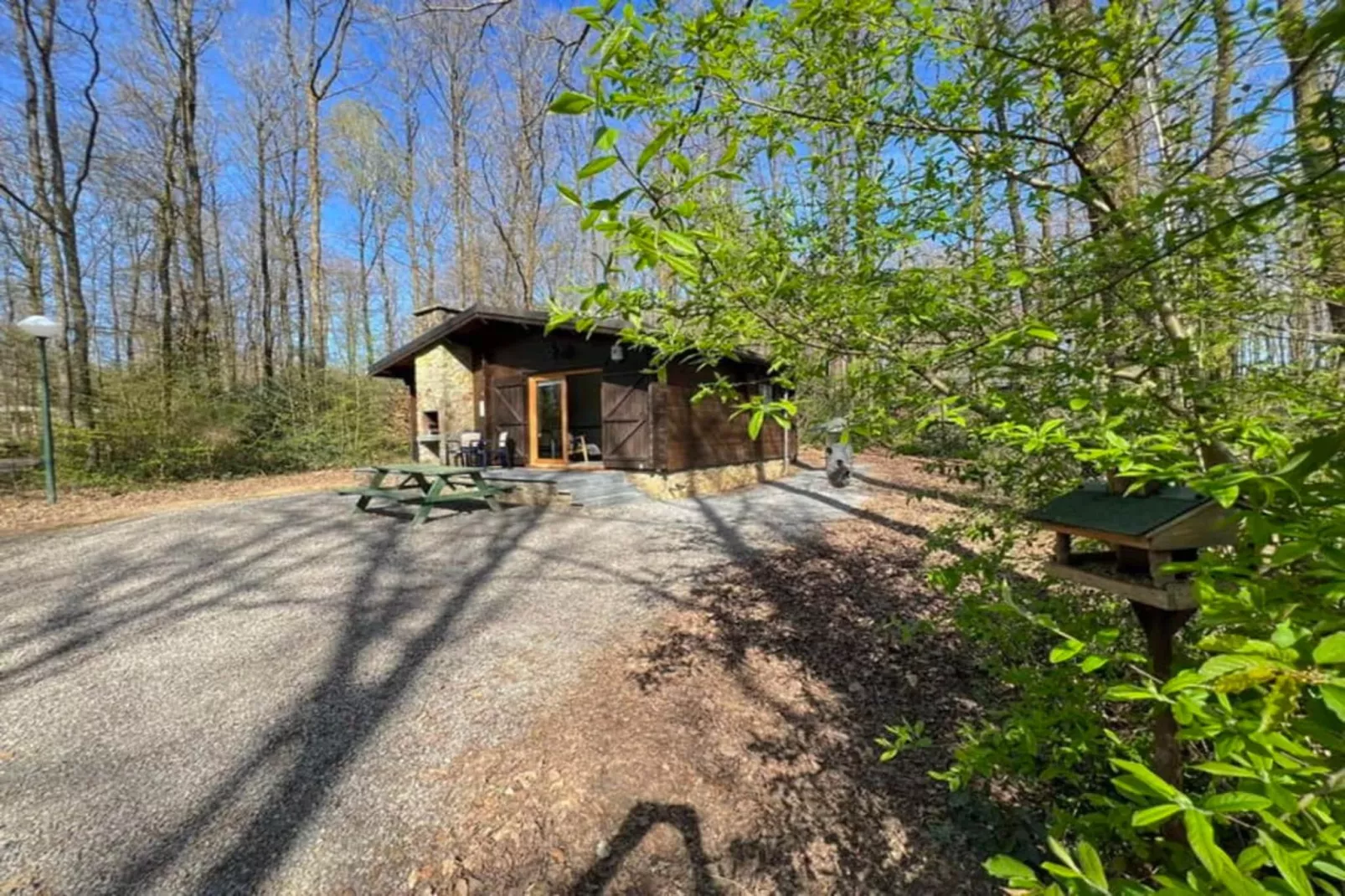 LIJSTERNEST-Buitenkant zomer