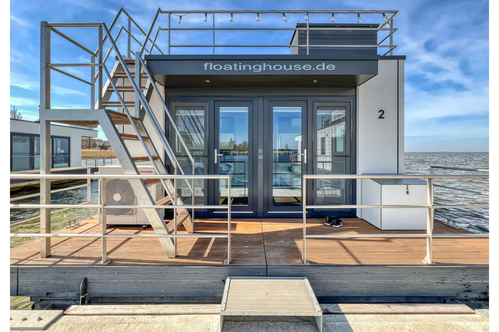 Hausboot in Ribnitz-Damgarten-Buitenkant zomer