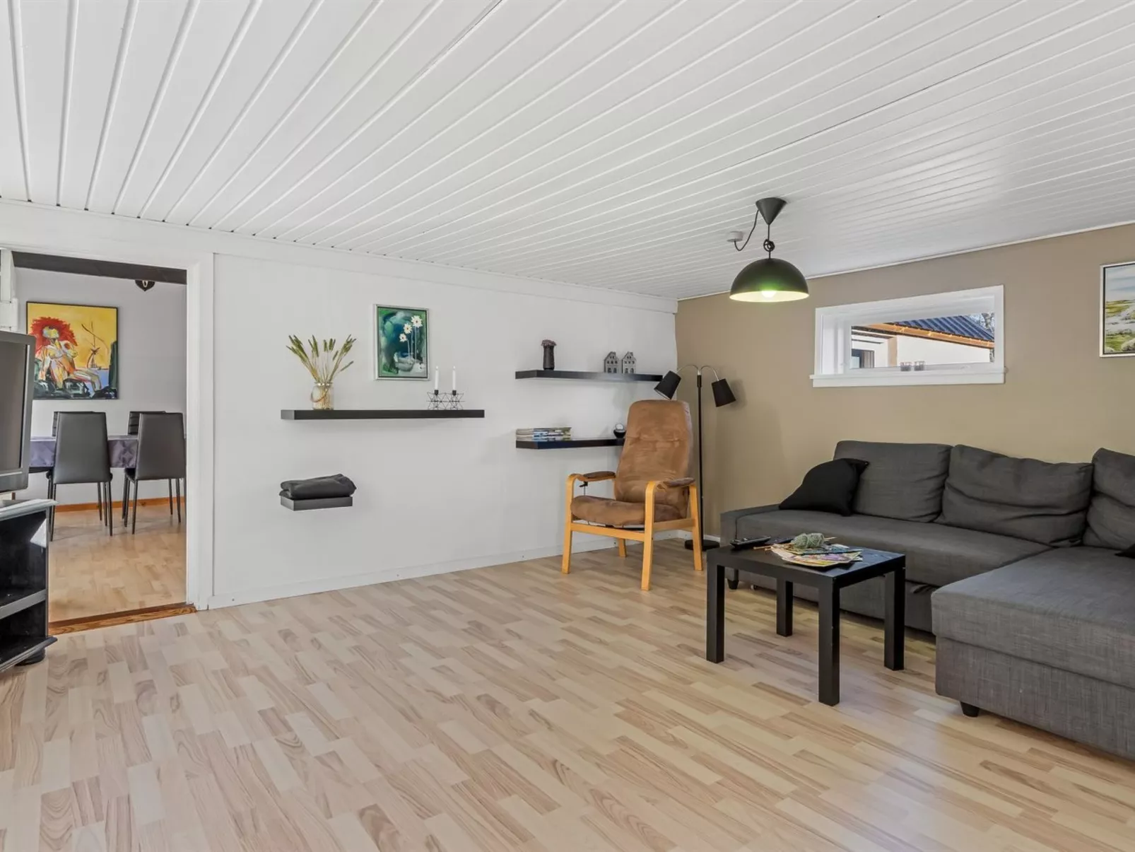 "Emelia" - 4.2km from the sea-Binnen