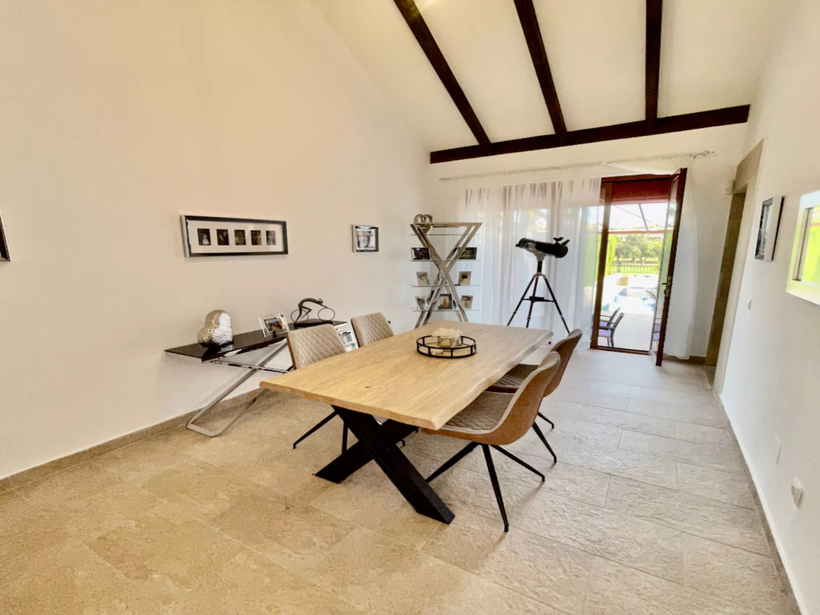 La Finca Frontline-Buiten