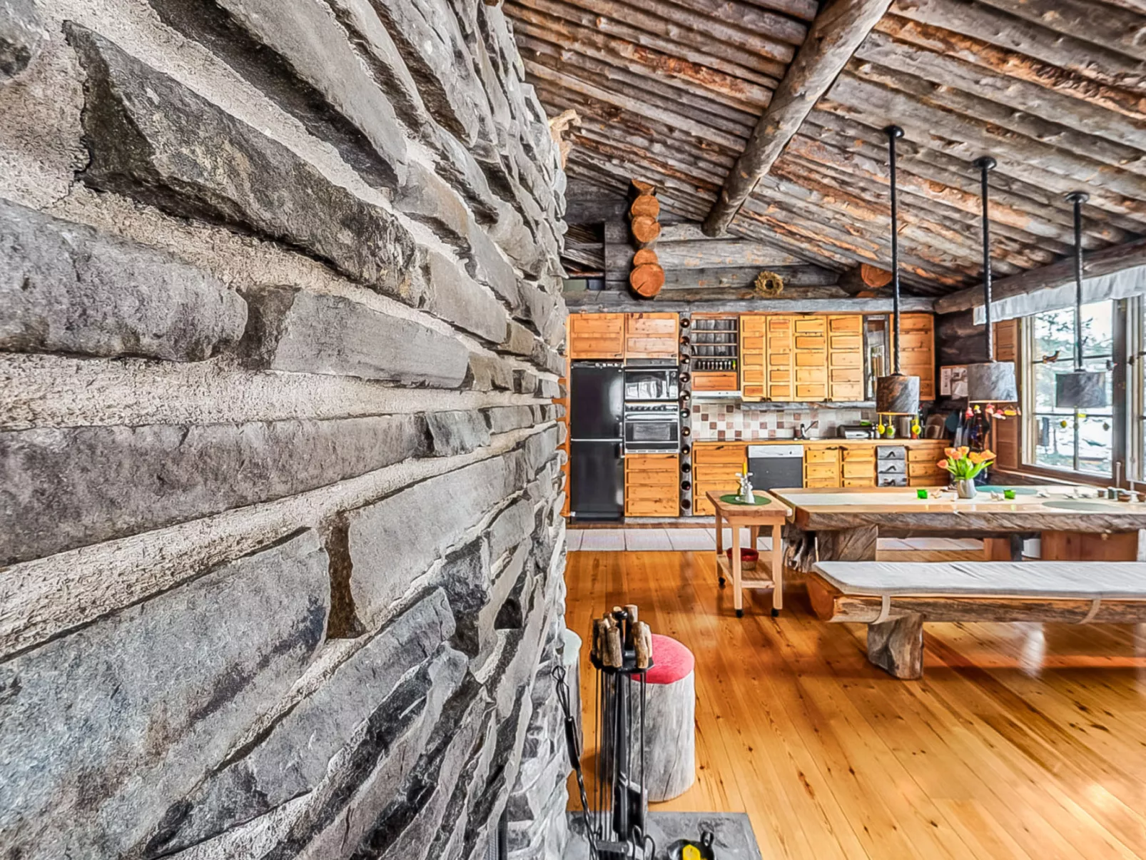 Rukan kelohuvila-Binnen