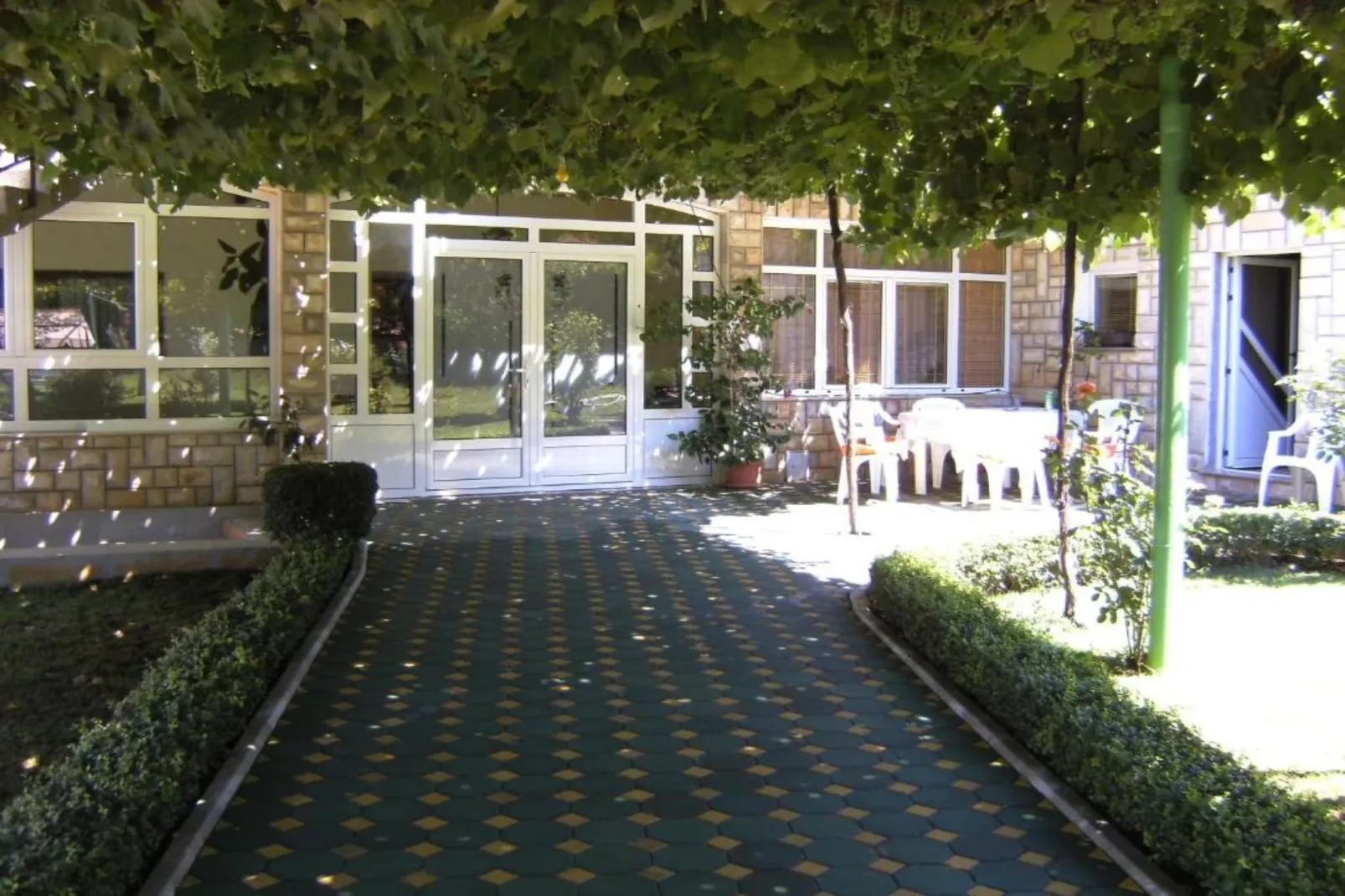 Elez Serenity Guesthouse - Double bed with Balcony-Buitenlucht