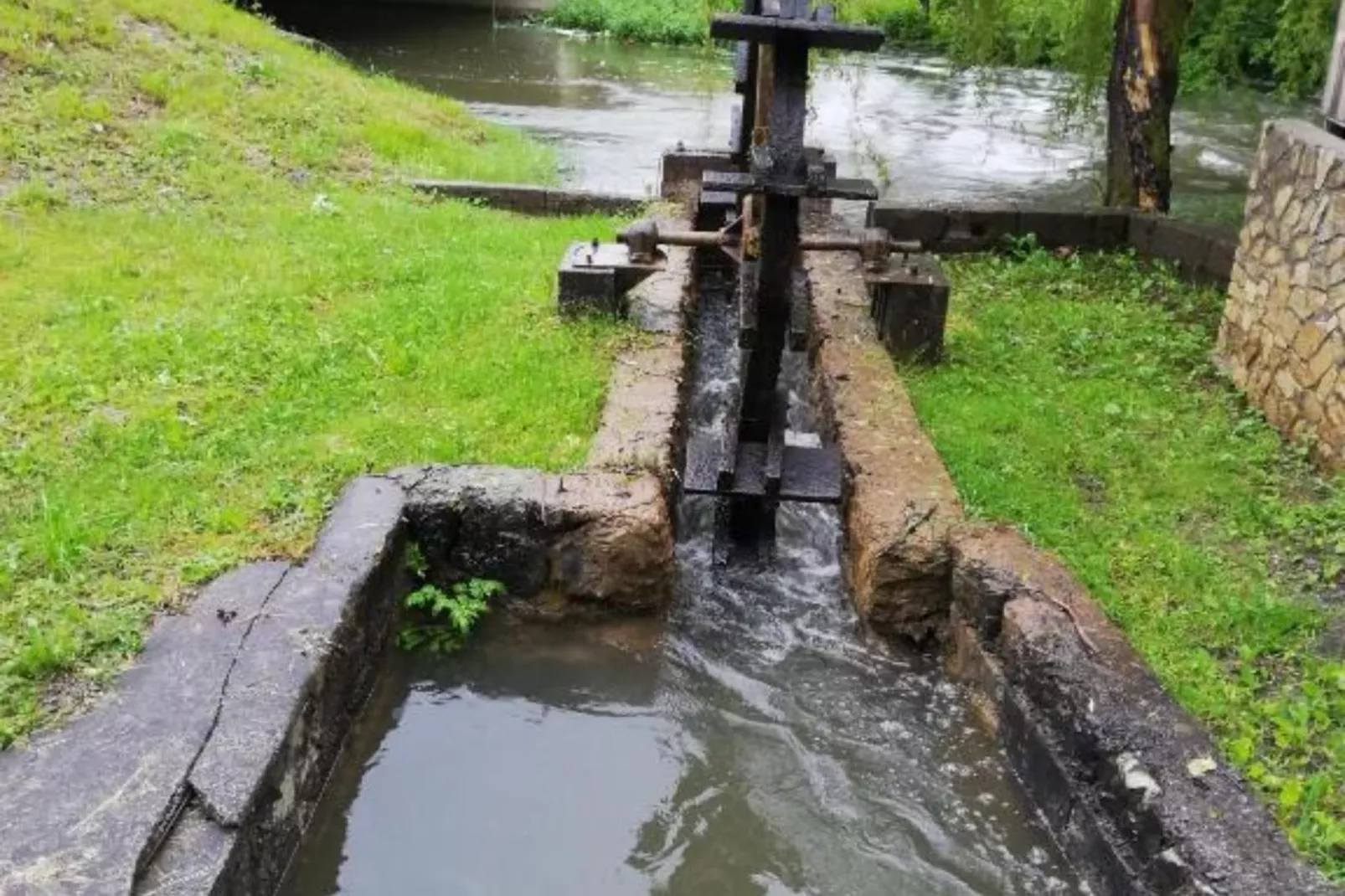 Lička Vodenica Rustical Oasis - Five Bedroom Apartment  with Garden View-Buitenlucht