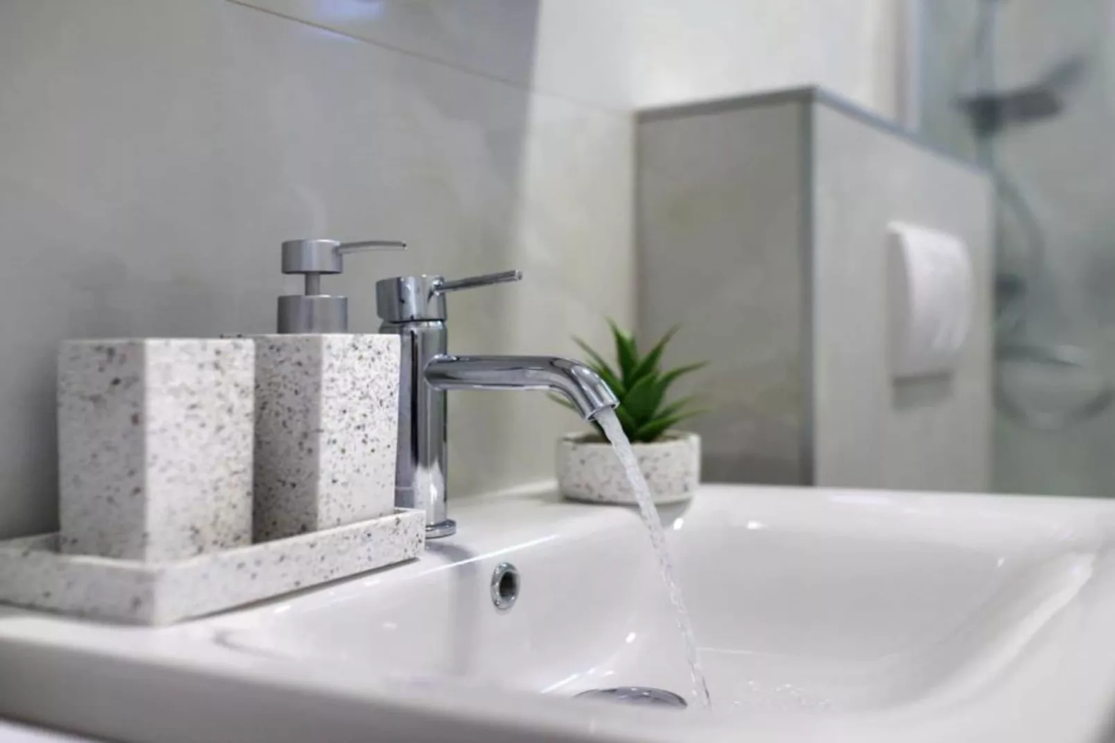 Apartments Mons - Two Bedroom Apartment With Terrace (A2)-Badkamer