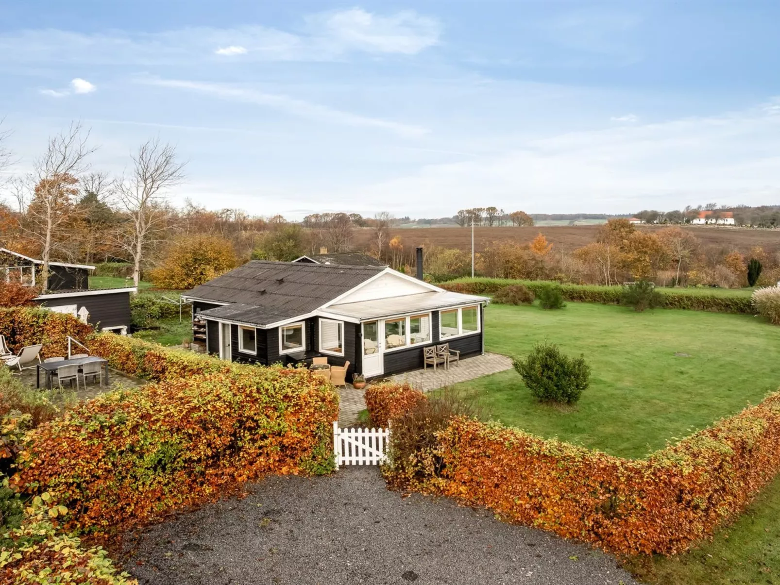 "Hjalma" - 250m to the fjord-Buiten