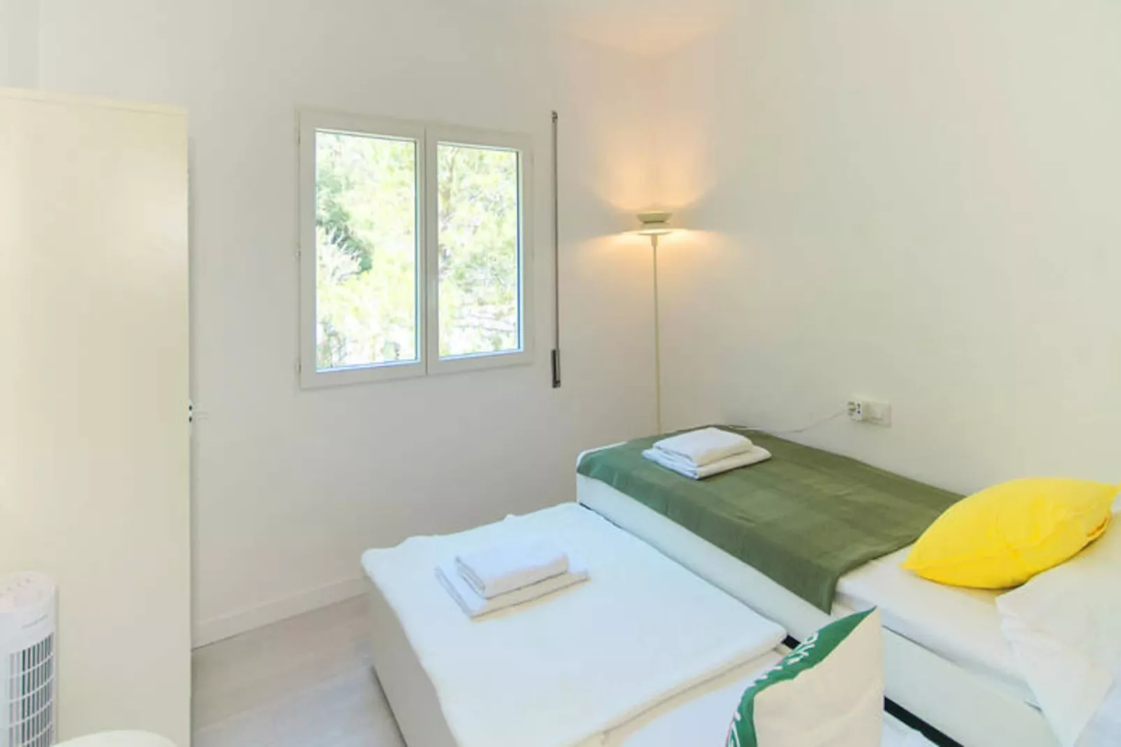 Maison à Roses-Niet-getagd