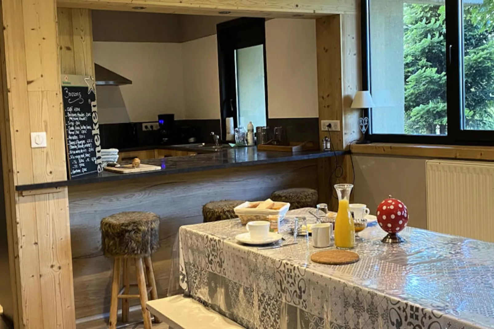 Mobil Home - Bungalow - Cottage à Albepierre Bredons-Niet-getagd