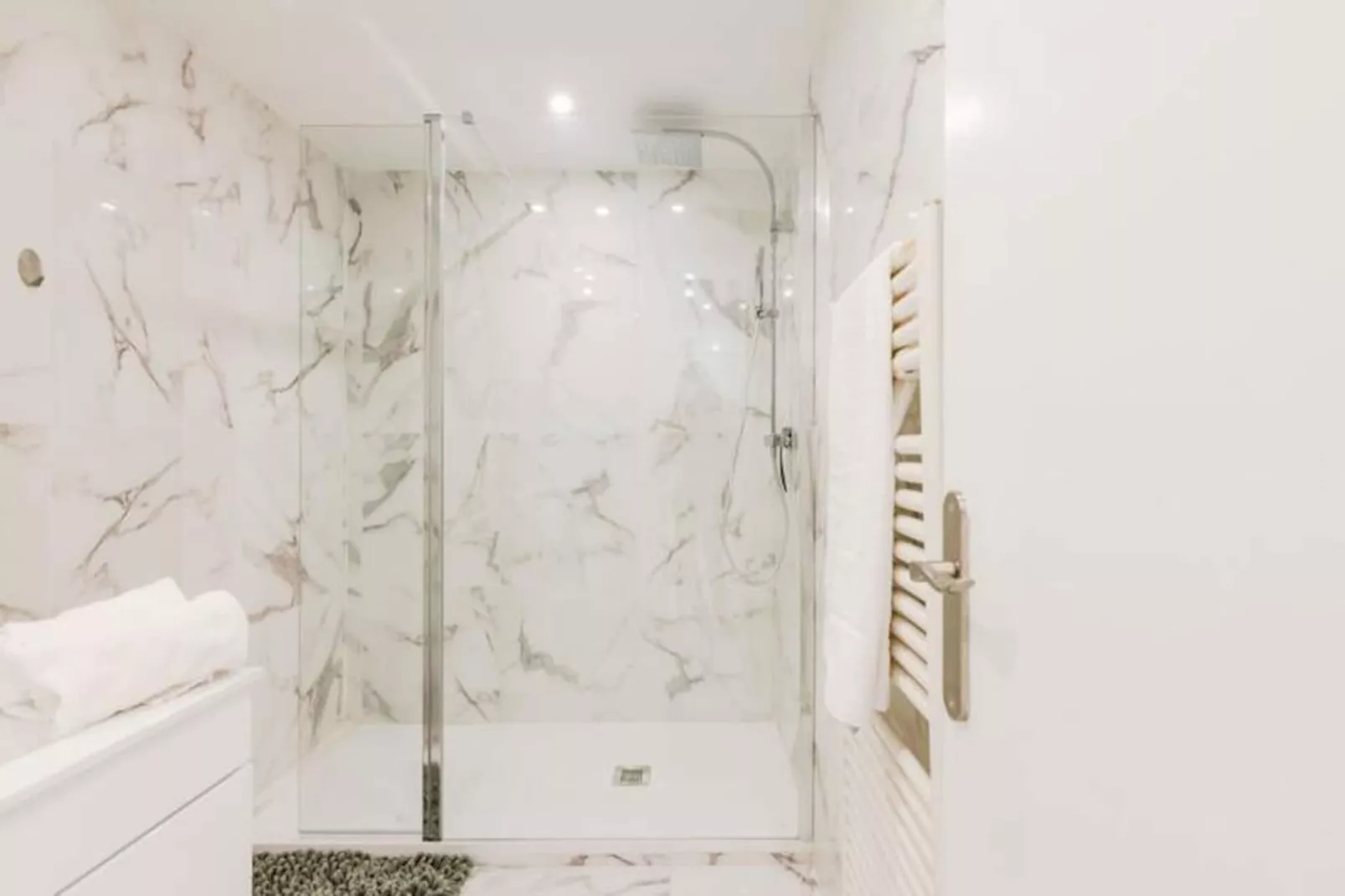 Résidence 90m2 Sur La Croisette Avec Terrasse & Vue Mer-Niet-getagd