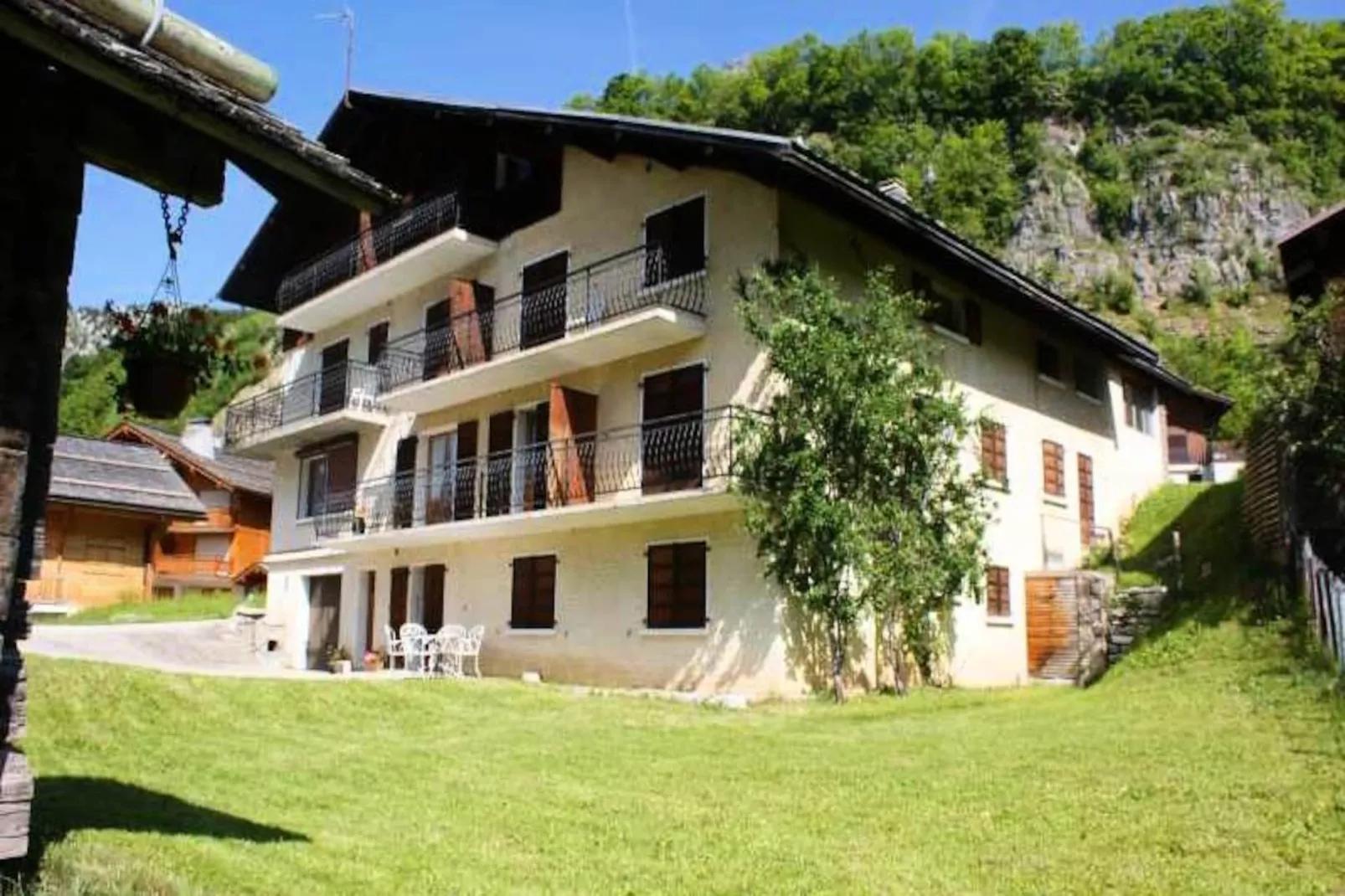 Résidence Touvière N°4 - Niet-getagd