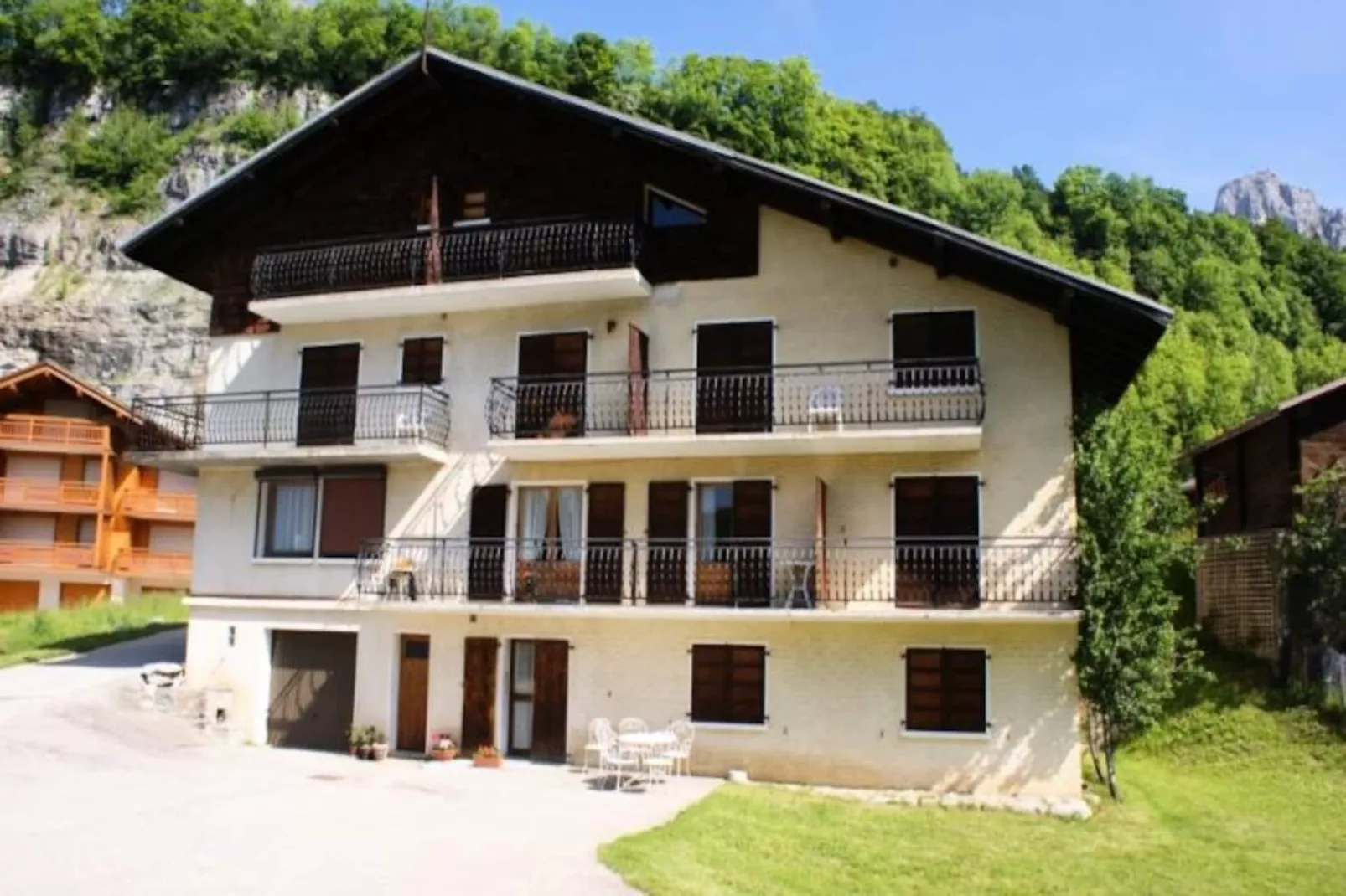 Résidence Touviere N° 5 - Niet-getagd