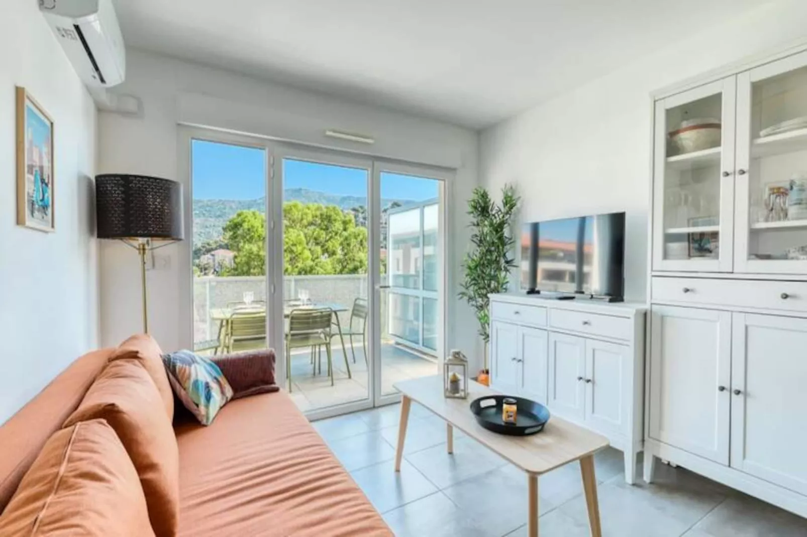 Résidence 🏡 Appartement 2 Chambres Avec Piscine, Parking & Balcon-Niet-getagd