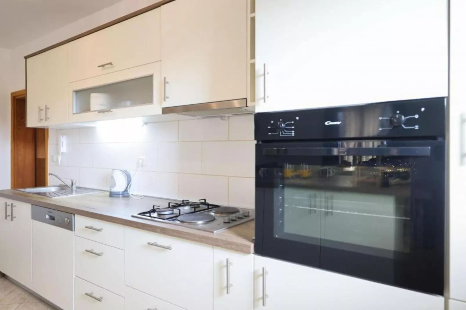 Villa Maja - Three bedroom villa with pool-Keuken