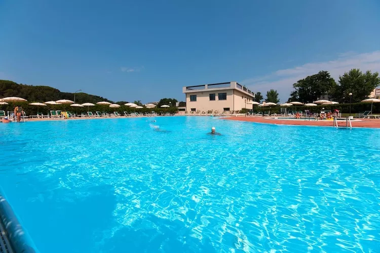Holiday residence Santa Constanza San Vincenzo-Bilo 4 Superior-Zwembad