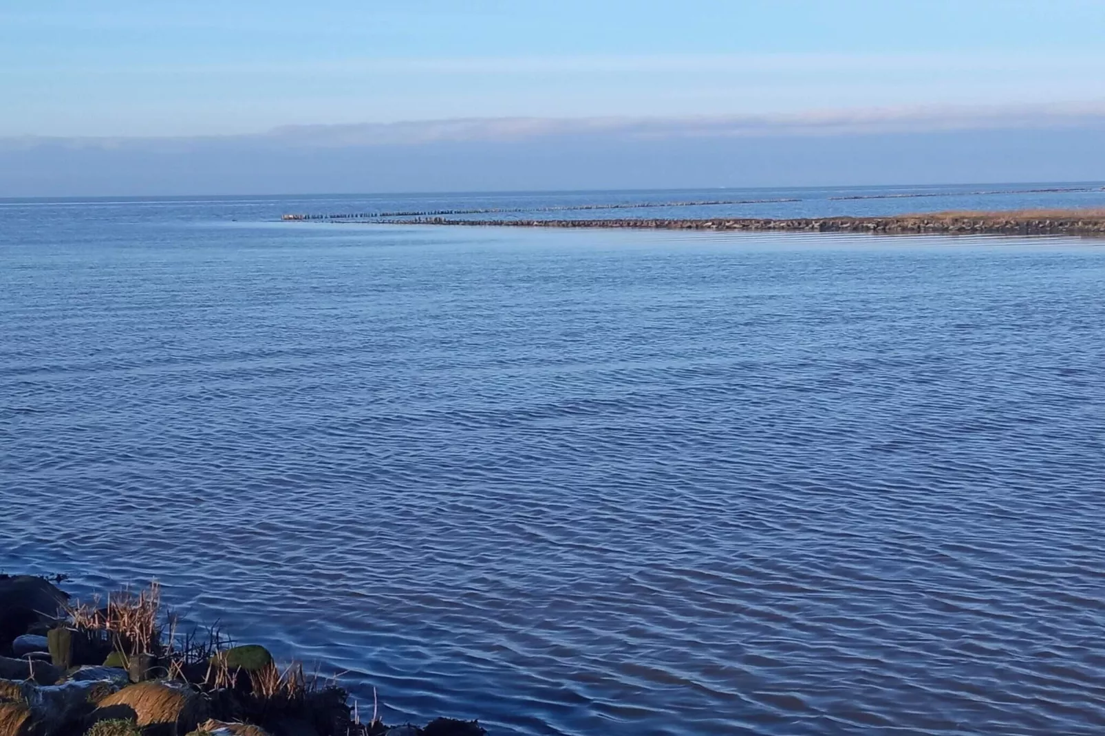 Gezellige kustschuilplaats in Hojer-By Traum-Waterzicht