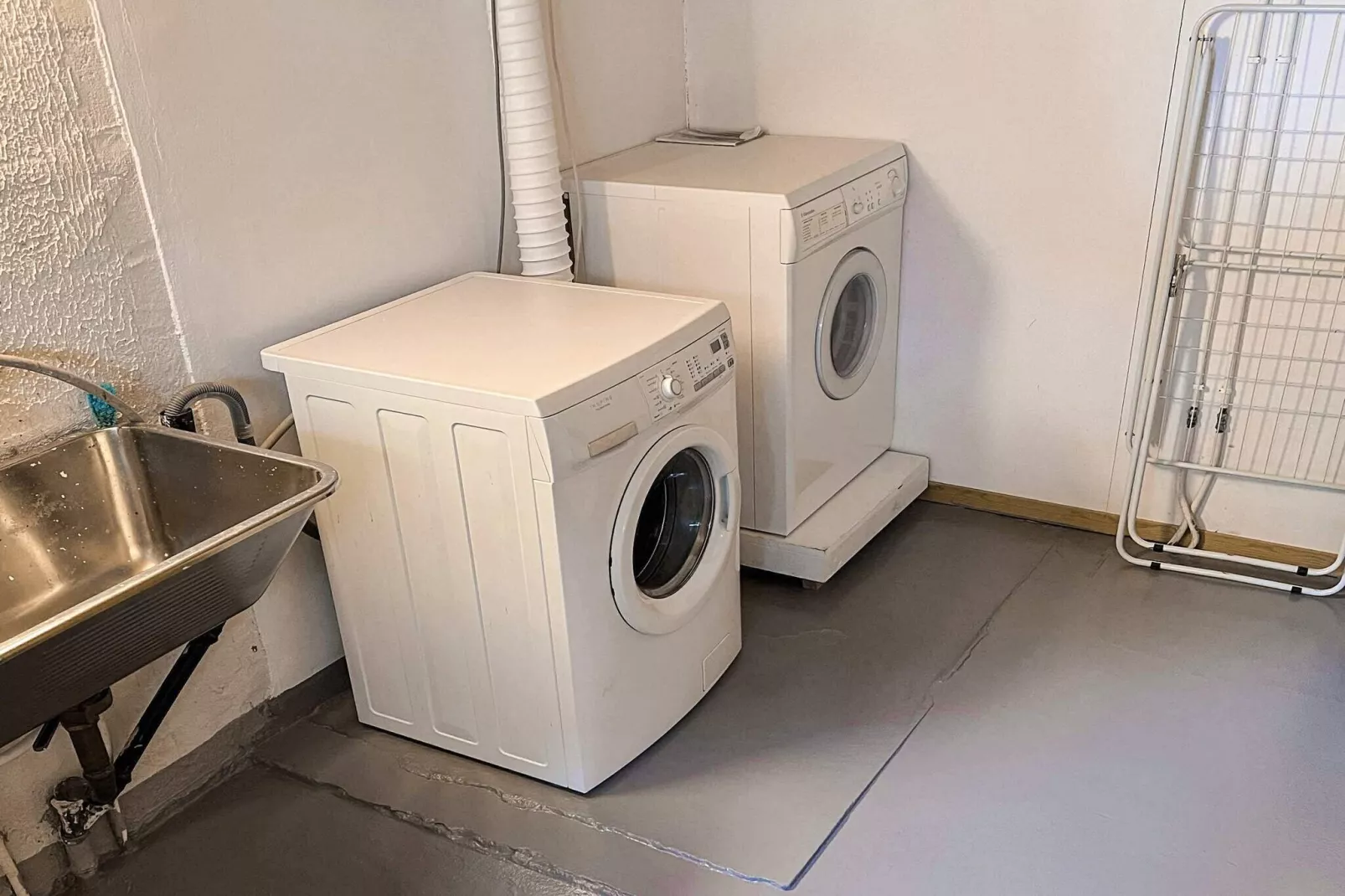 LINDESNES 306 - 65079-Binnen