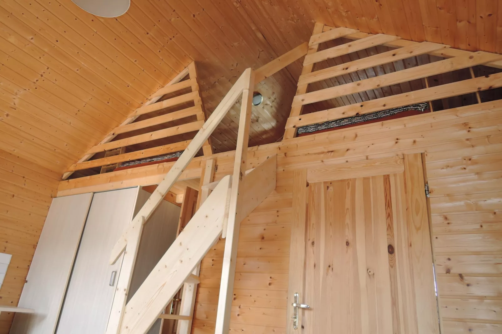 Domy wakacyjne w Międzyzdrojach z podgrzewanym basenem-Woonkamer