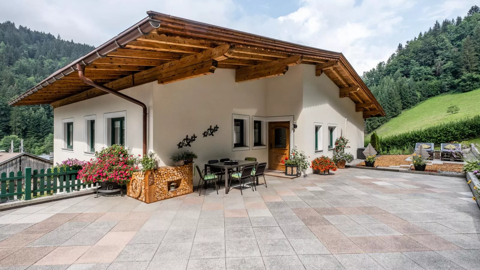 Haus am Waldrand-Terrasbalkon