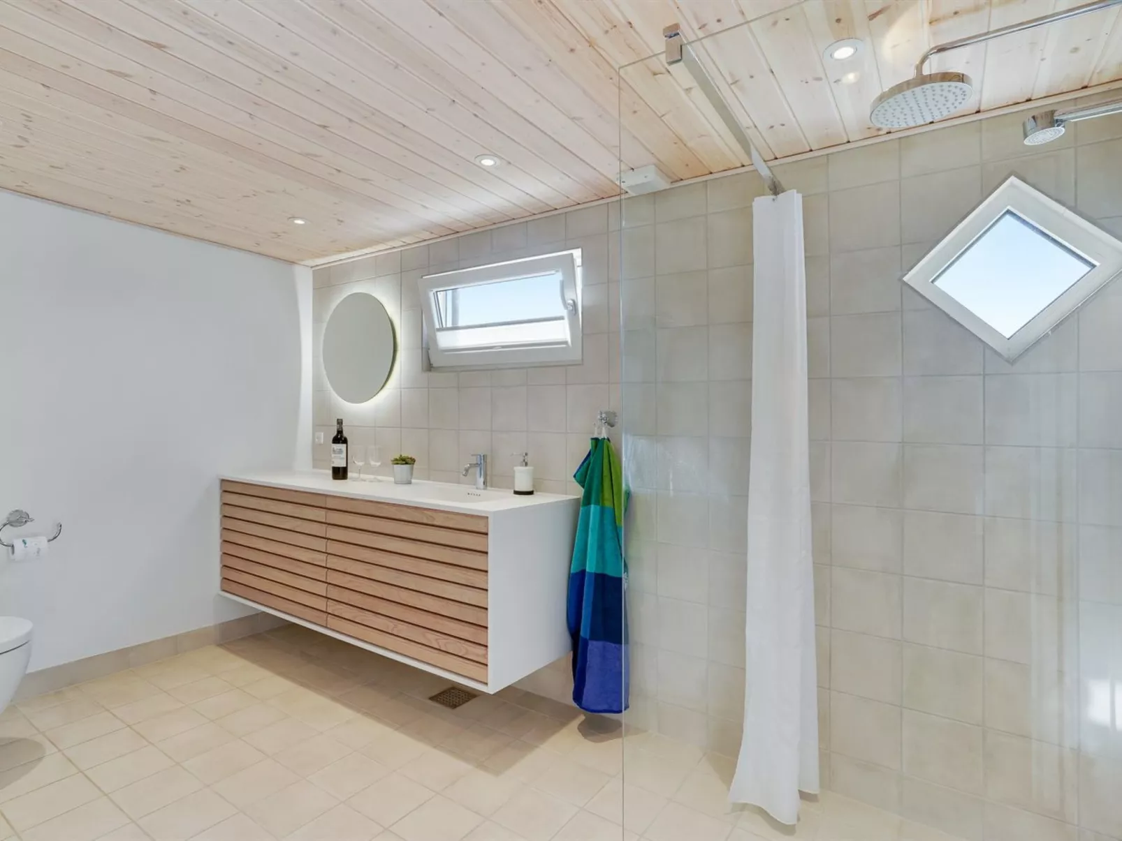 "Henric" - 100m from the sea-Binnen