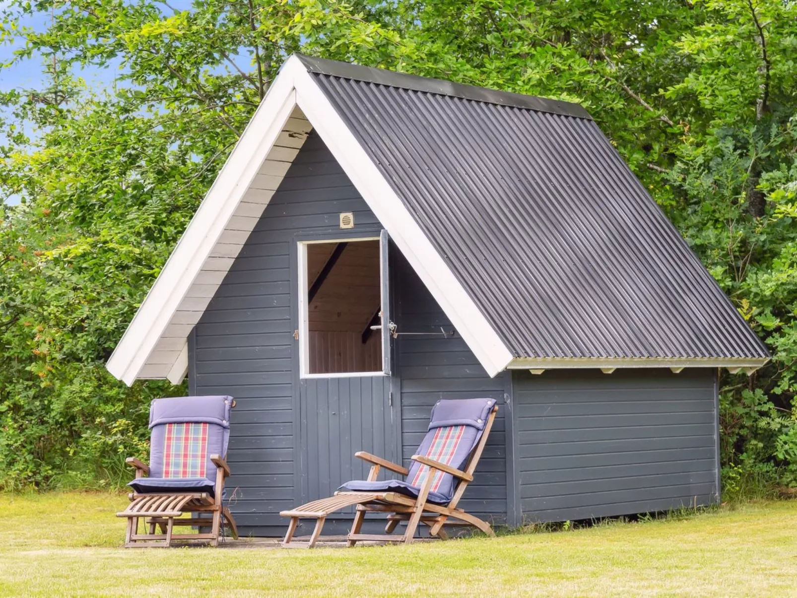 "Hanne" - 300m from the sea-Buiten