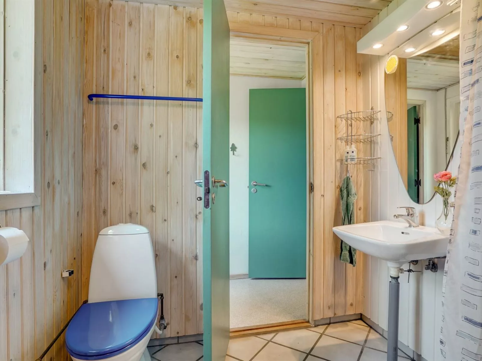 "Glum" - 300m from the sea-Binnen