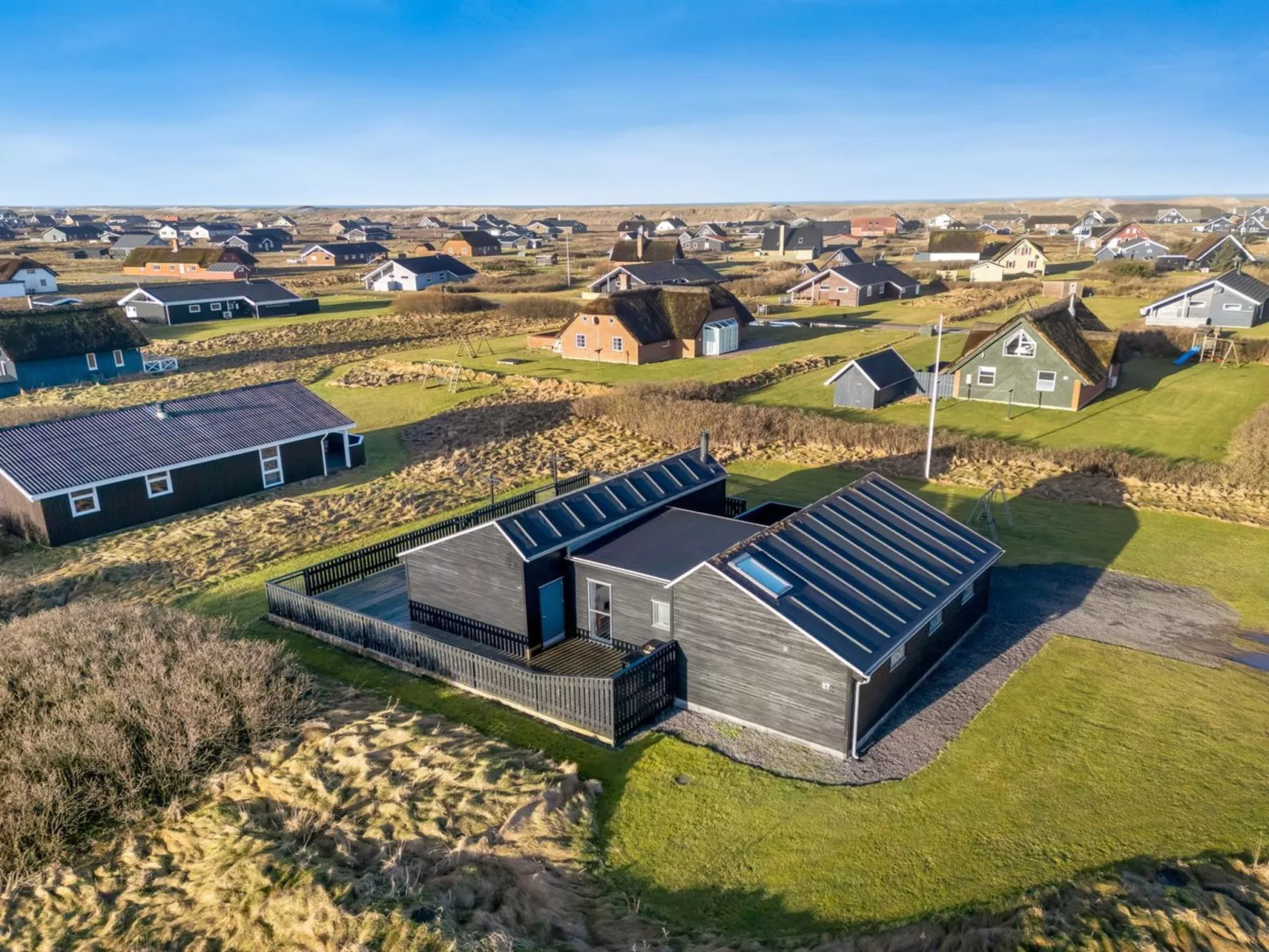 "Damaskin" - 300m from the sea-Buiten