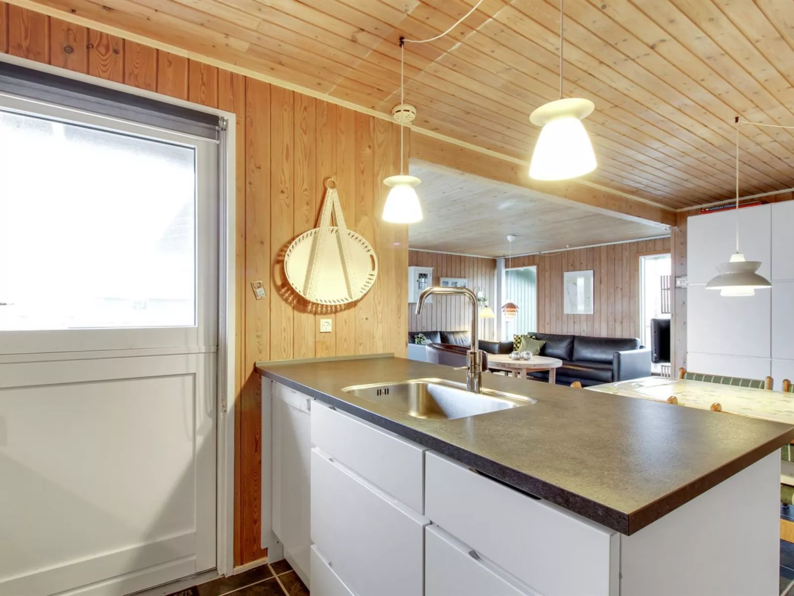 "Aase" -  from the sea-Binnen