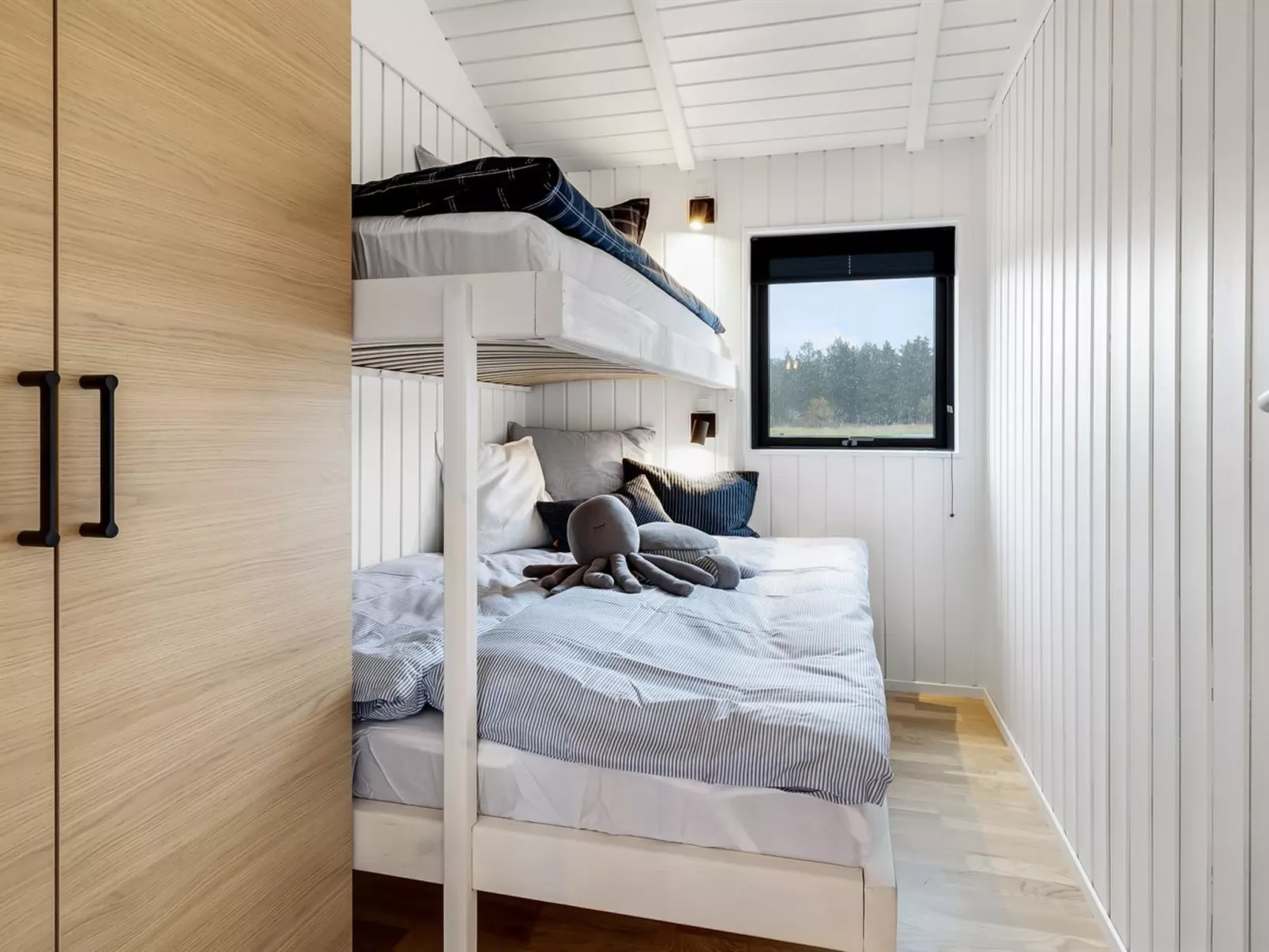 "Sasja" - 1.5km from the sea-Binnen