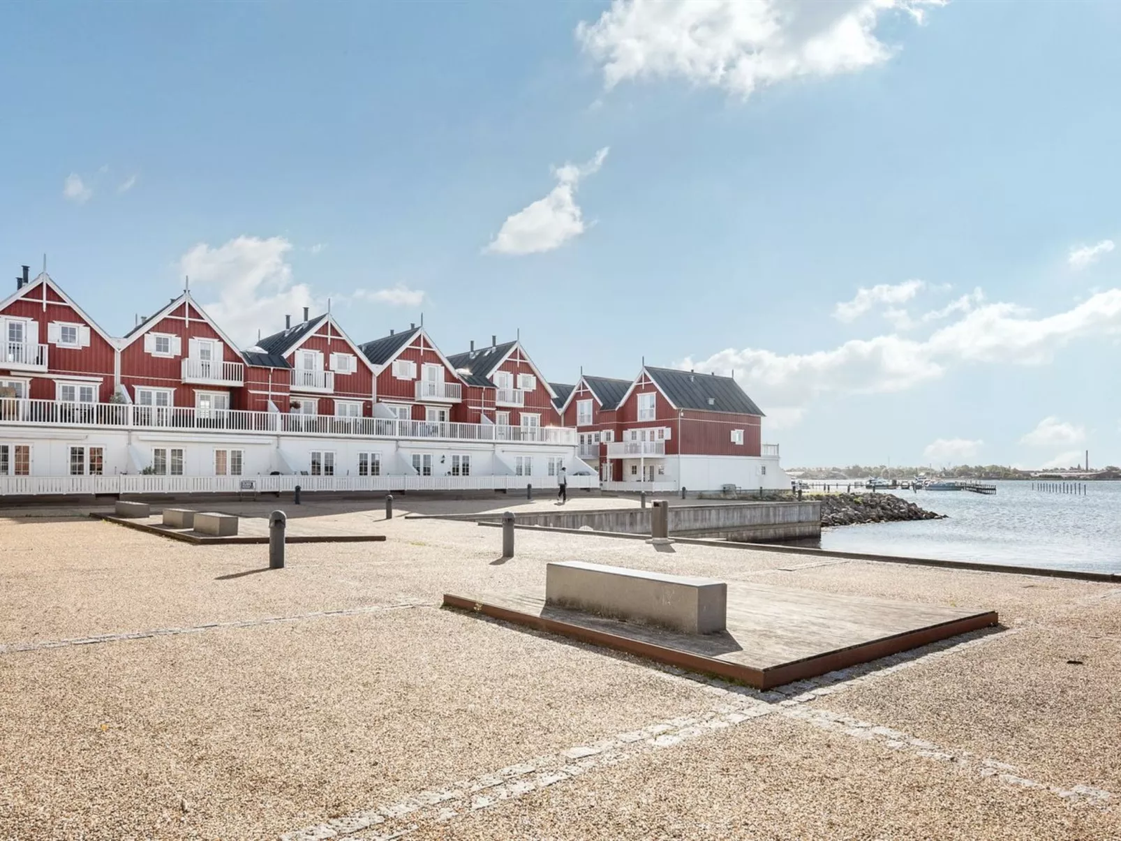 "Joar" - 5m to the fjord-Buiten