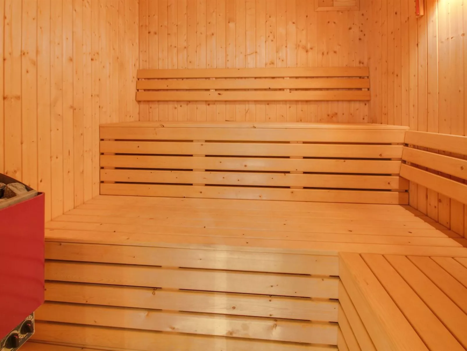 "Helline" - 900m from the sea-Binnen