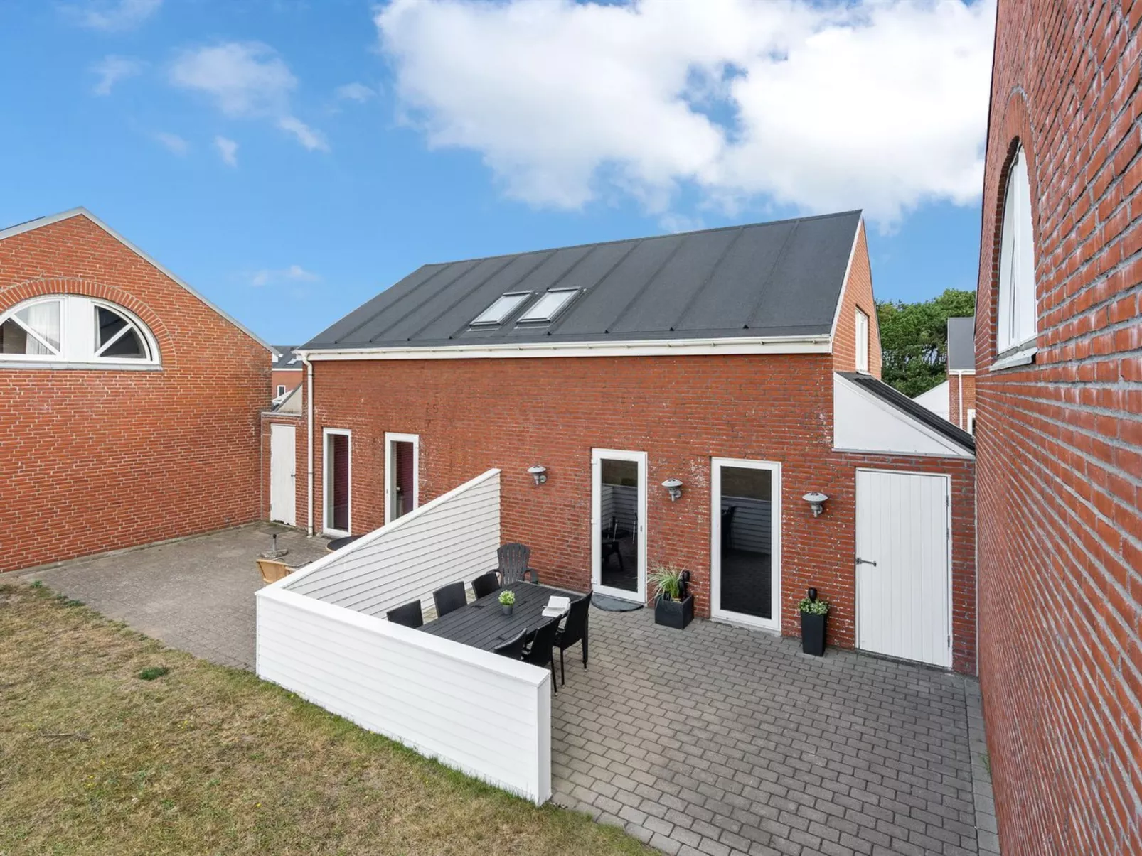 "Iffuer" - 2.3km from the sea-Buiten