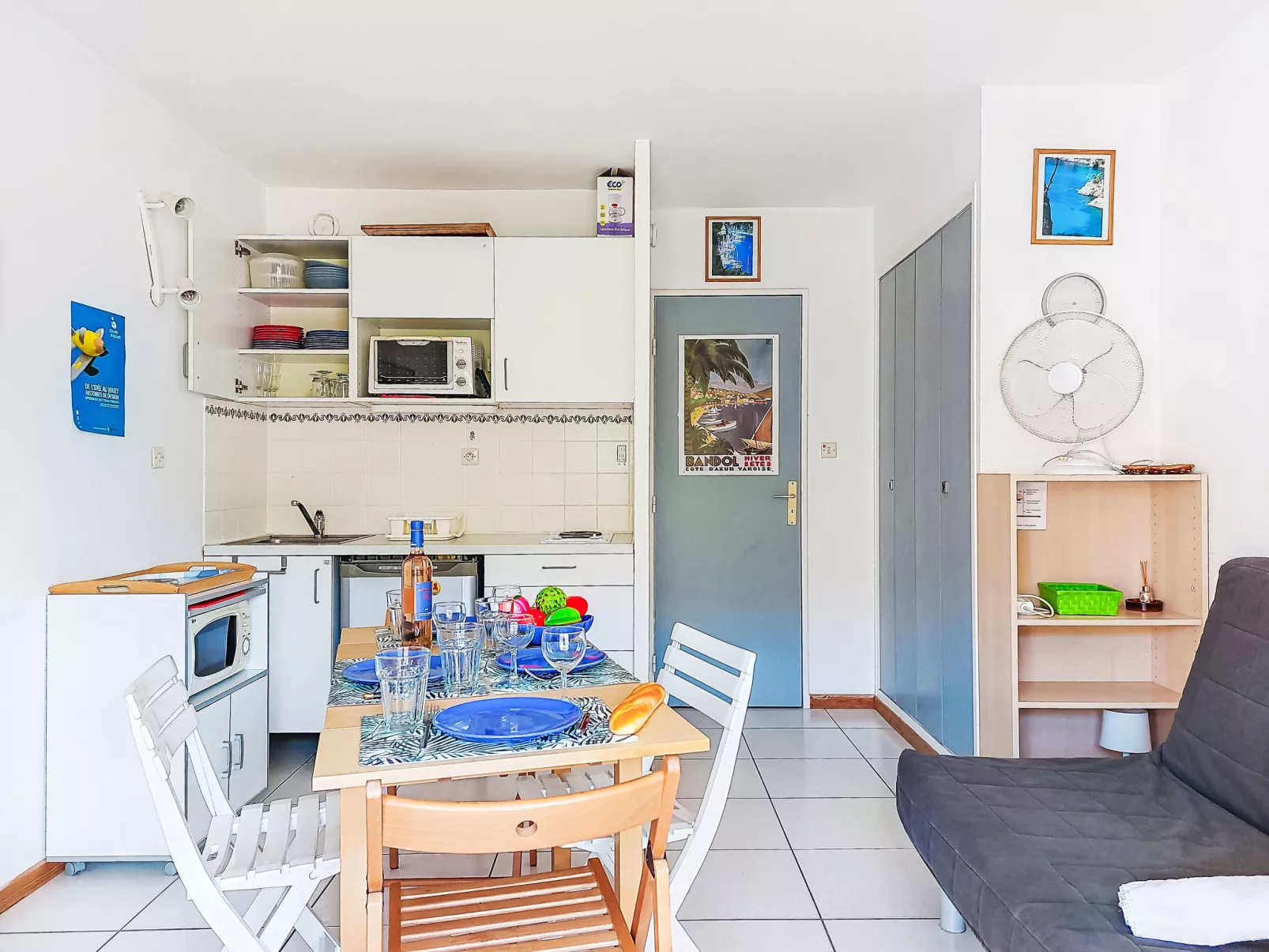 Les Aigues Marines-Binnen