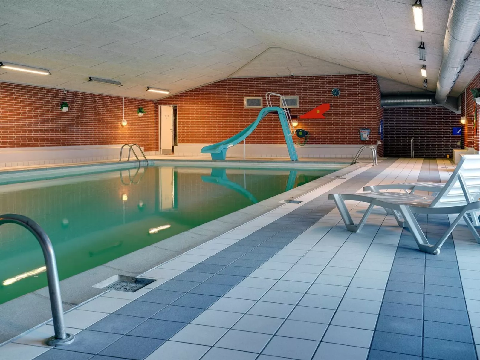 "Raine" - 2.3km from the sea-Buiten