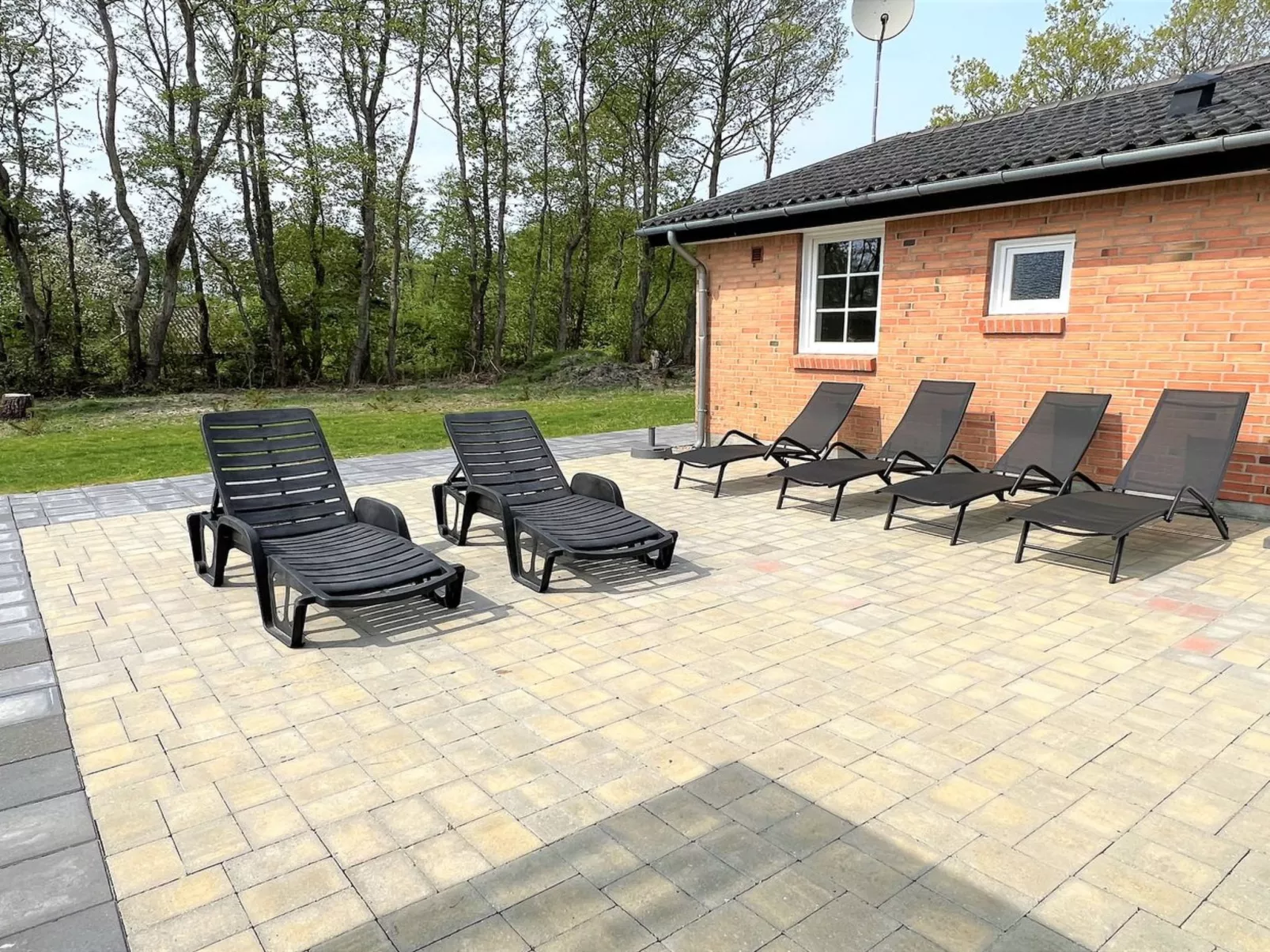 "Alfrida" - 1.5km from the sea-Buiten