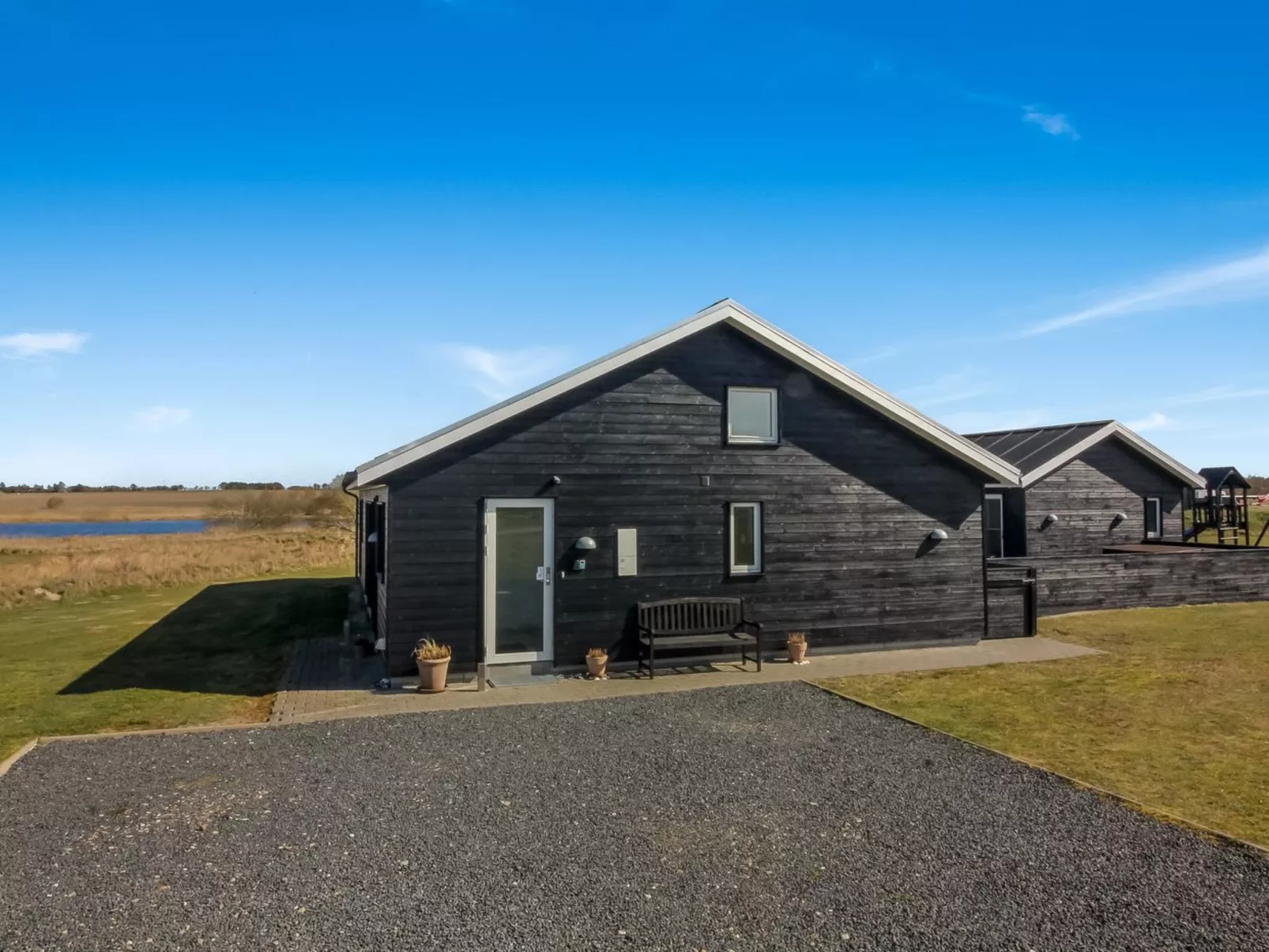 "Edgar" - 1.5km from the sea