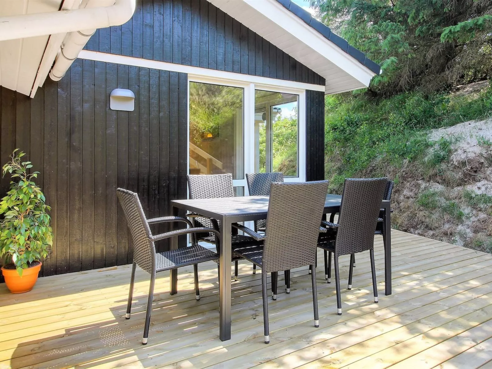 "Sirka" - 200m from the sea-Buiten