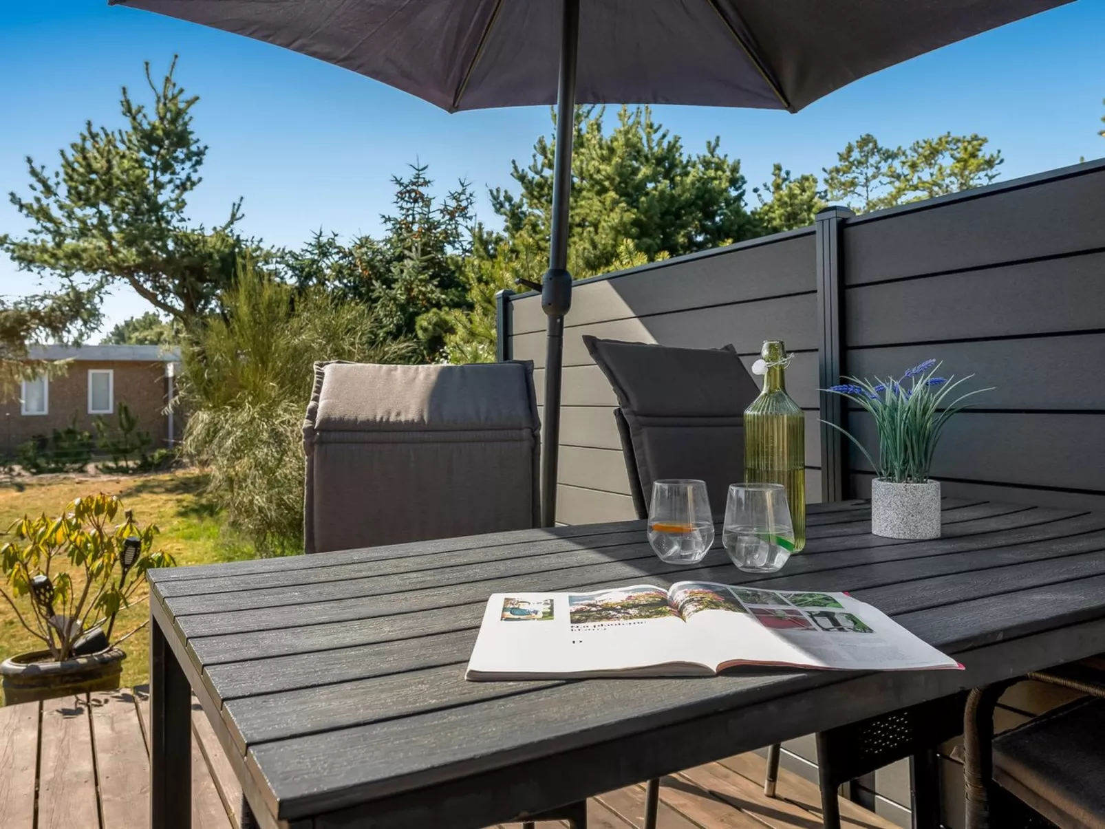 "Clemence" - 900m from the sea-Buiten