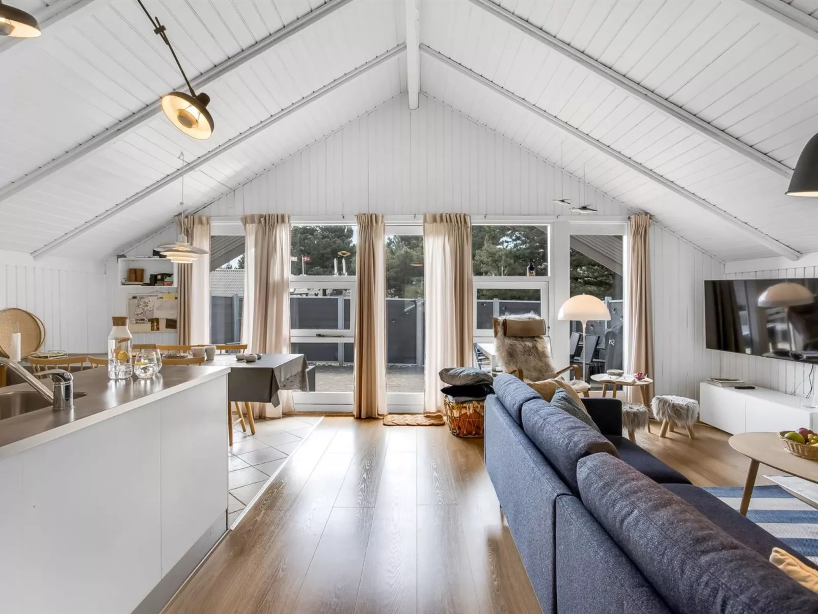 "Egbert" - 900m from the sea-Binnen