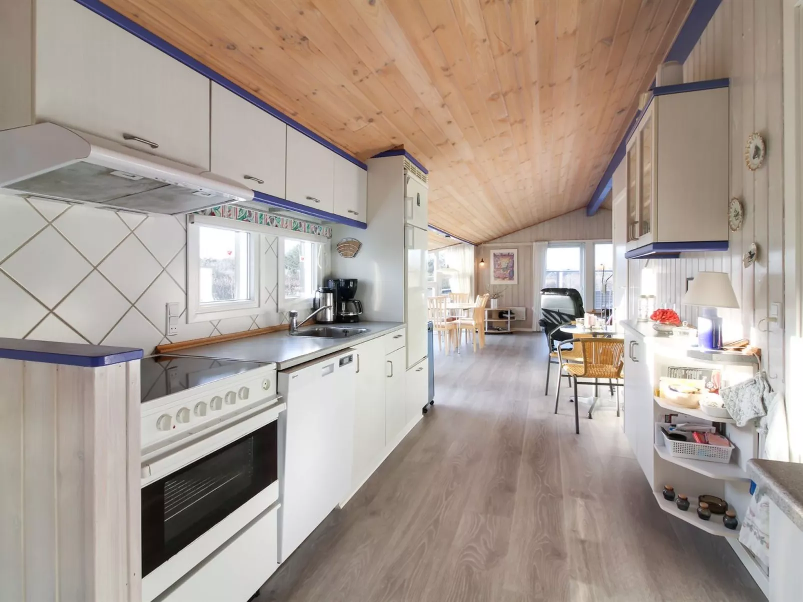 "Engelbrecht" - 400m from the sea-Binnen