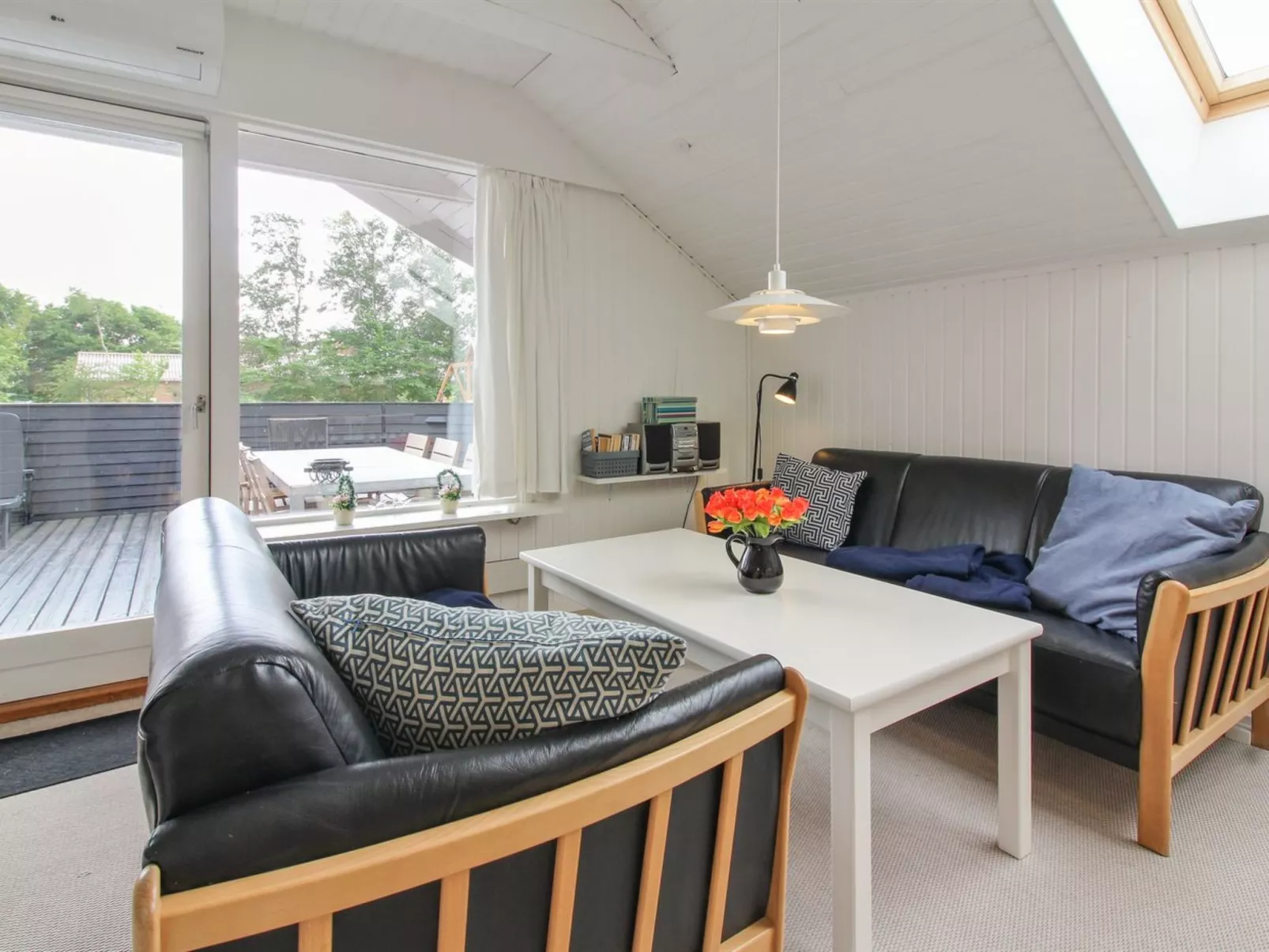 "Halli" - 700m from the sea-Binnen