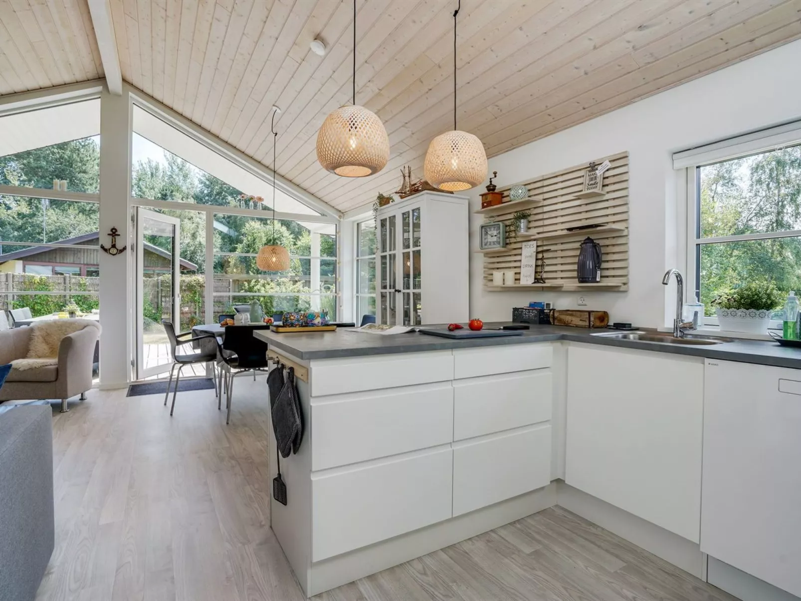 "Jelke" - 50m from the sea-Binnen