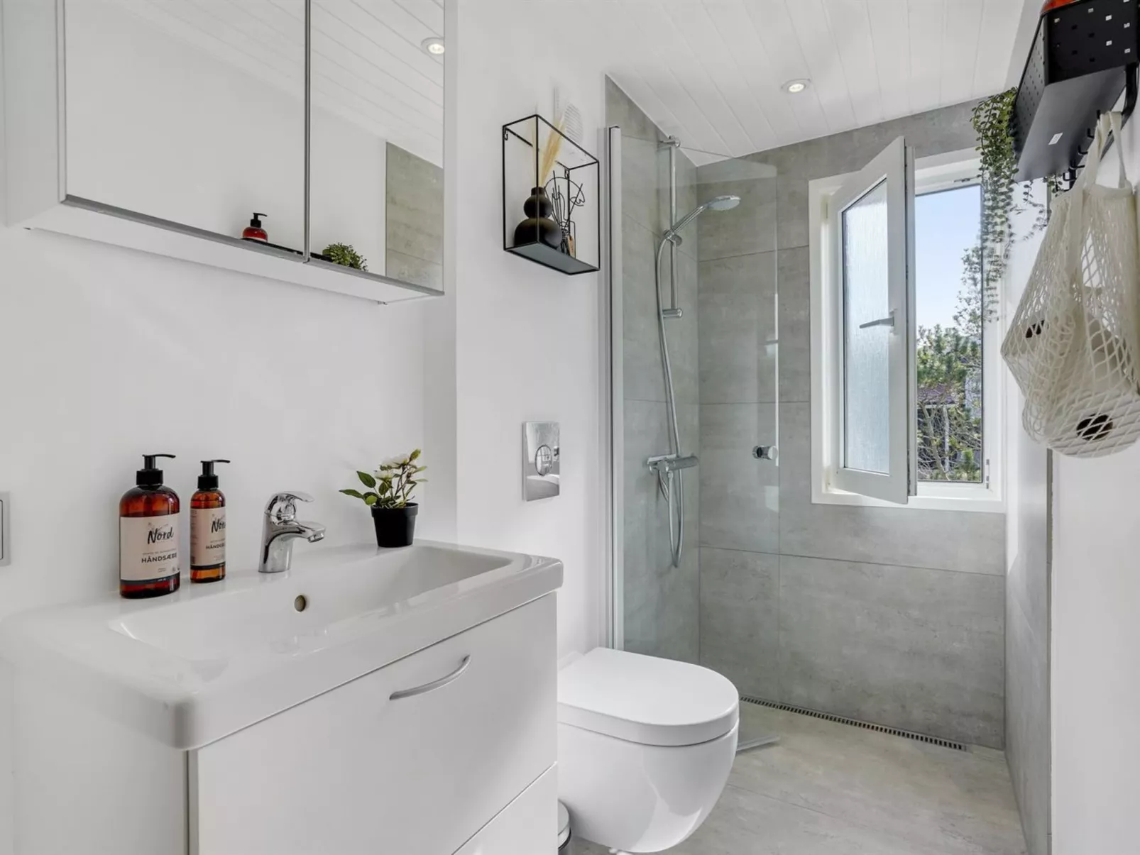 "Afke" - 900m from the sea-Binnen