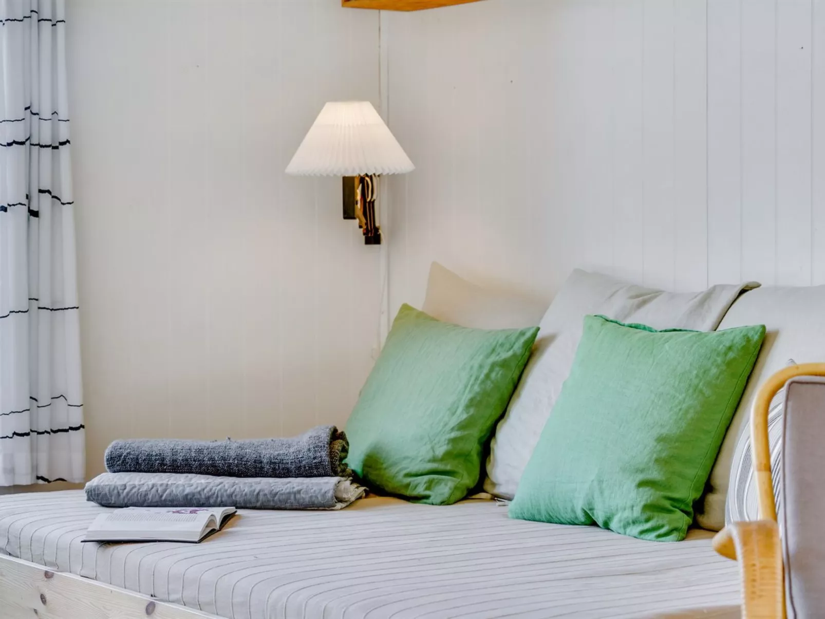 "Shayene" - 2.5km from the sea-Binnen