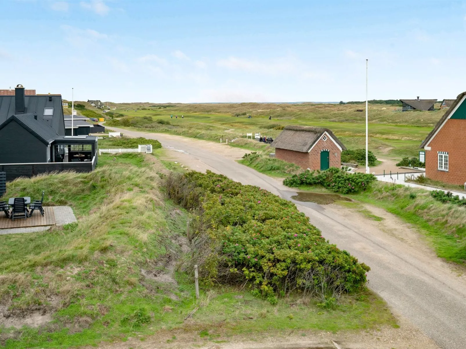 "Iliane" - 100m from the sea-Buiten